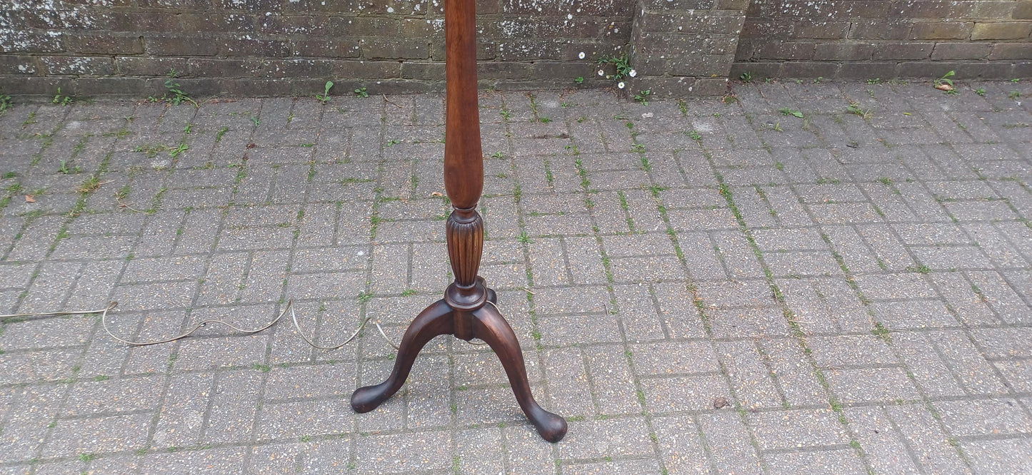 Vintage Mahogany Turned Column Floor Standard Lamp Working Order Traditional Style VGC FREE HAND Delivery Working Order and Pat Tested