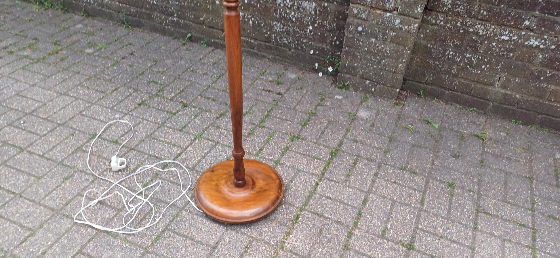 Vintage Mahogany Turned Column Floor Standard Lamp Working Order Traditional Style VGC FREE HAND Delivery