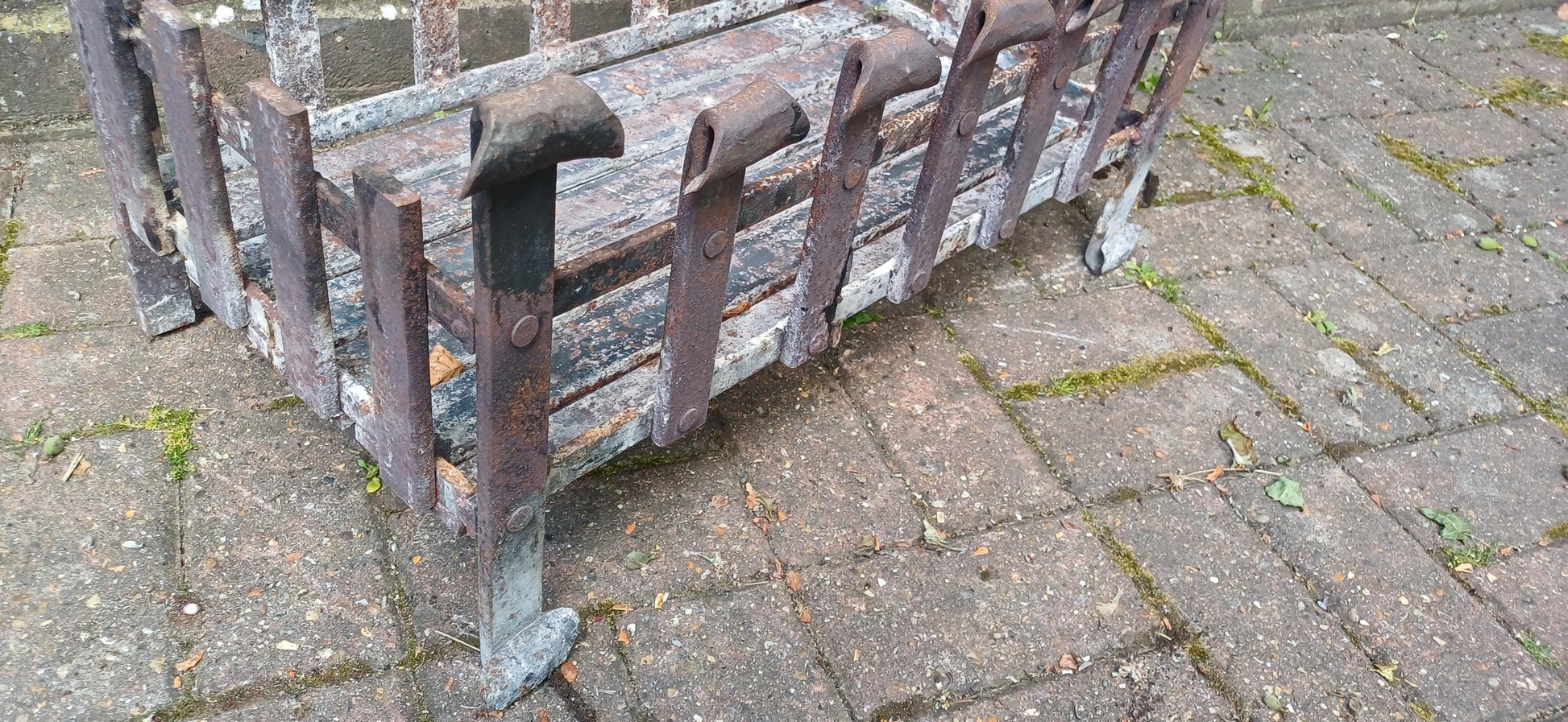 Very Large Antique Cast Iron Fire Grate English Hearth Basket Rustic Fireplace Insert Vintage Iron Fire Basket FREE HAND Delivery