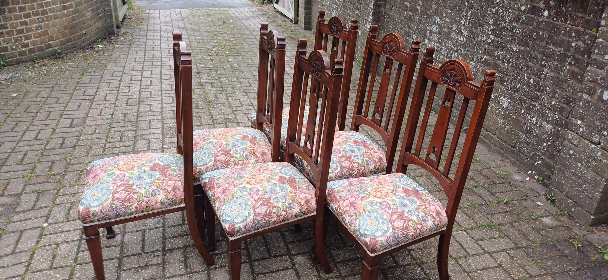 Set of 6 Antique Carved Walnut Dining Chairs with Floral Tapestry Seats Art Nouveau High End Quality Vintage FREE HAND Delivery