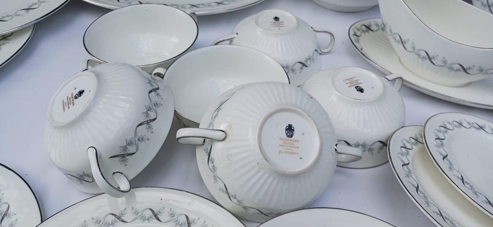 Vintage Wedgwood Fairmont Fine China Dinner Set – Made in England - 26 pieces - 1970s/80s white and silver, black