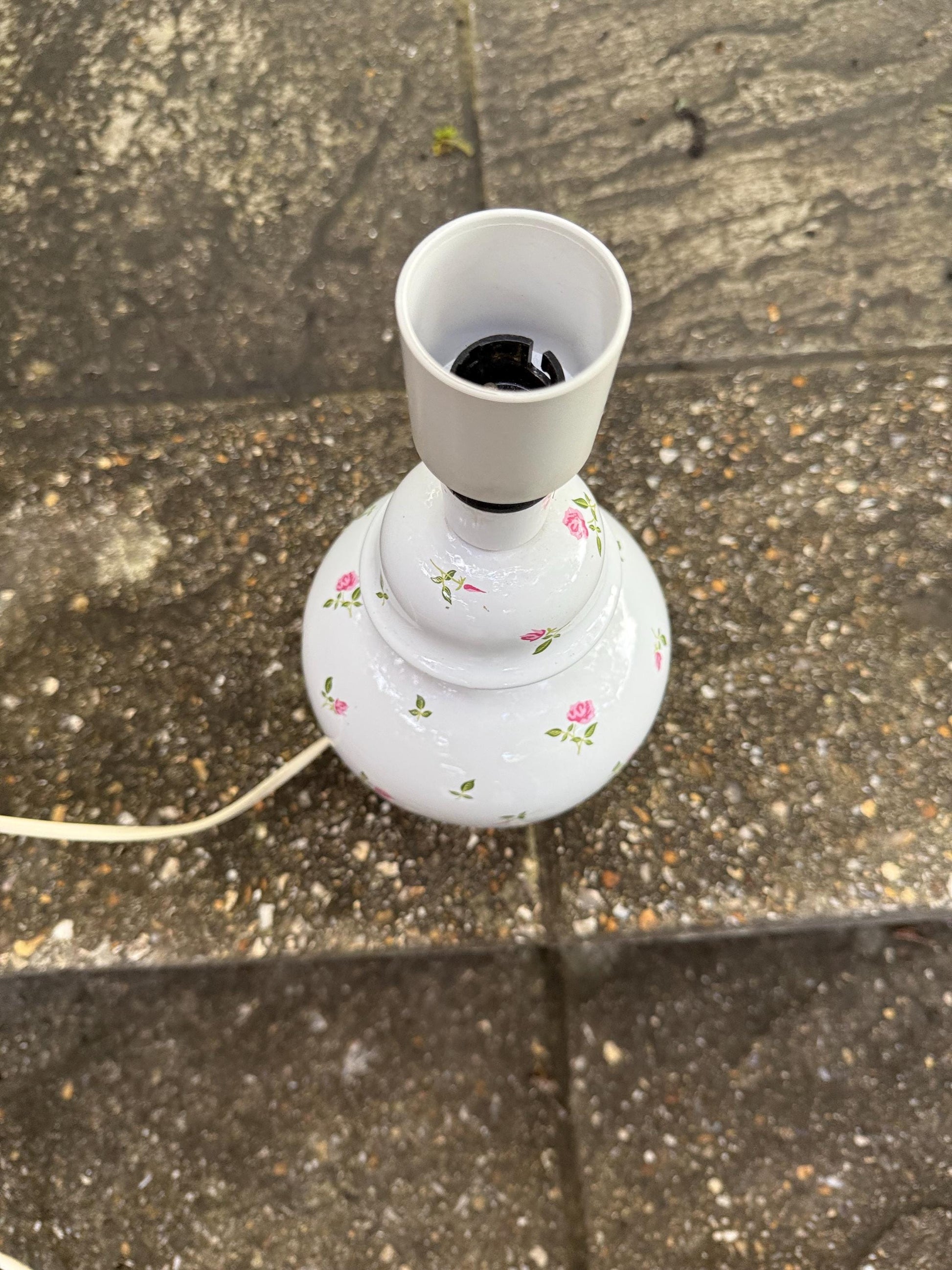 Vintage St Michael Ceramic Table Lamp with Pink Rosebud pattern, 1970s lamp, cottage and country style, working