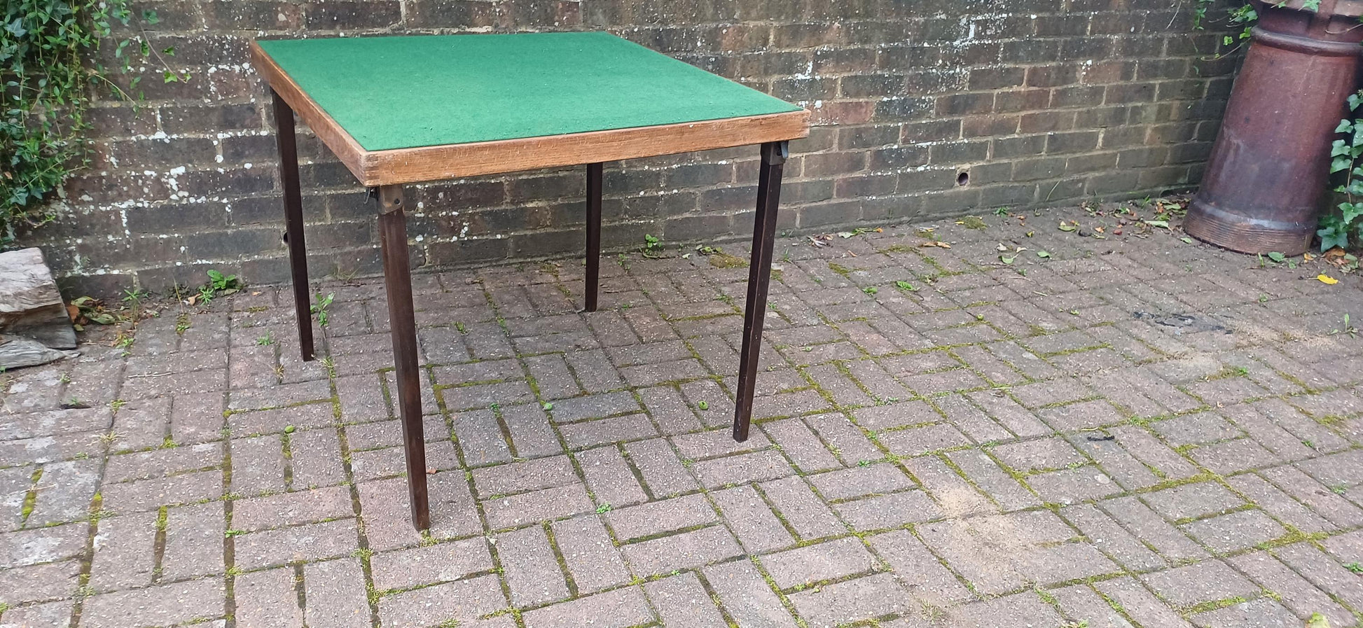 Vono Vintage Folding Card Table with Green Felt Top – 1950s Utility Design Incredibly Practical Spare Table FREE DELIVERY