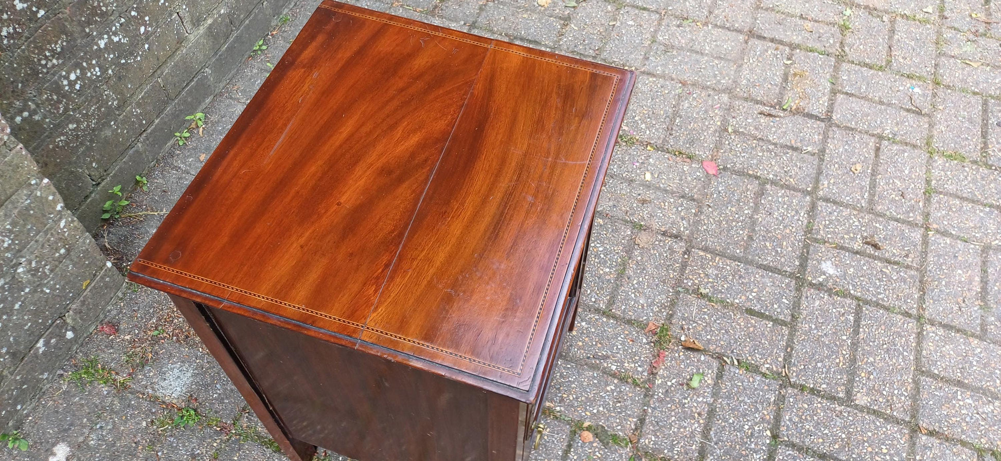 Antique Edwardian Inlaid Mahogany Bedside Cabinet – Vintage Nightstand Cupboard with Brass Ring Pull & Shelf Storage