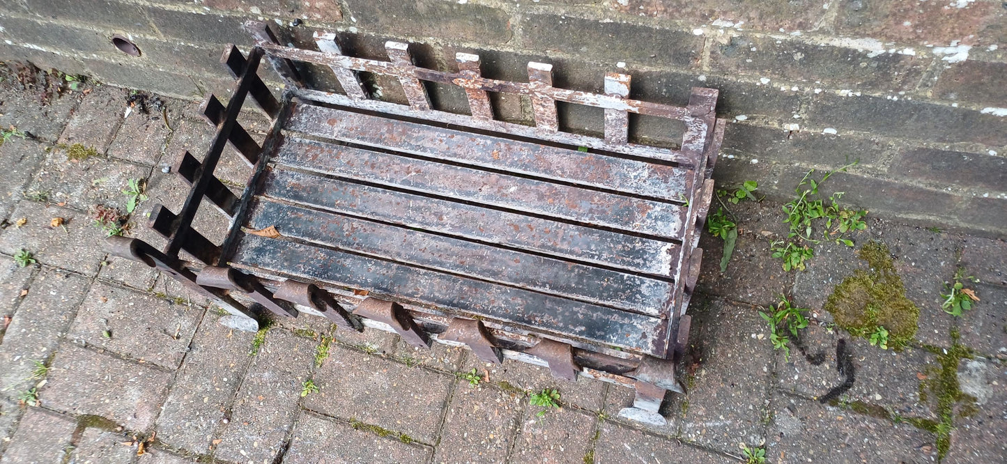 Very Large Antique Cast Iron Fire Grate English Hearth Basket Rustic Fireplace Insert Vintage Iron Fire Basket FREE HAND Delivery