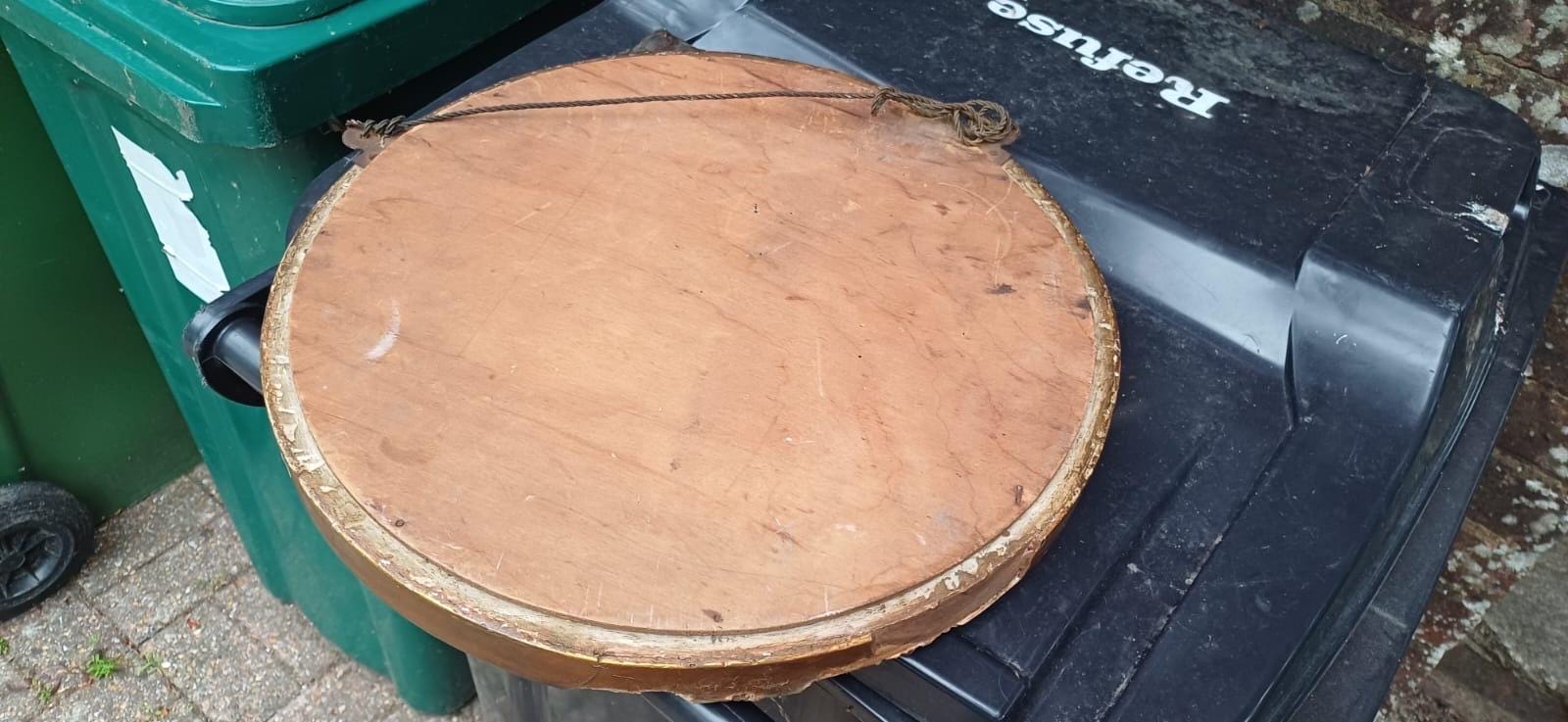 1900s vintage gold gesso framed bevelled mirror - ornate detail round mirror