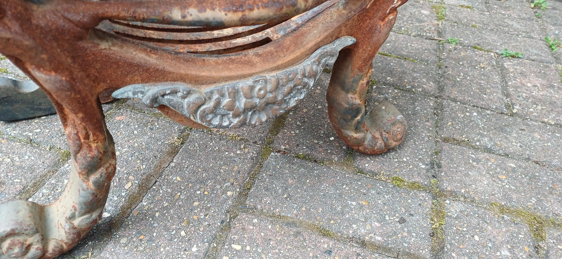 Antique Cast Iron Fire Grate Victorian Fireplace Basket Coal Decorative Ornate Scrollwork Lions Paw Feet Salvage Rustic Hearth Decor