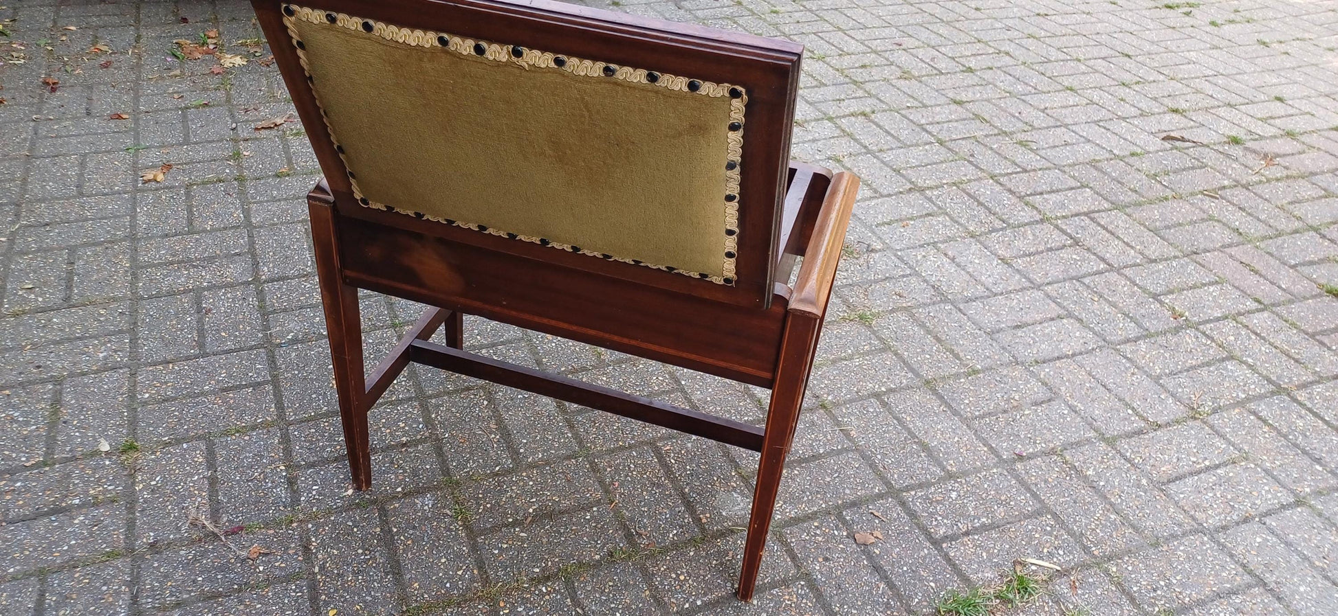 Antique Edwardian Upholstered Mahogany Piano Stool with Lift-Top Storage Box and Vintage Wooden Music Bench Decorative Seat