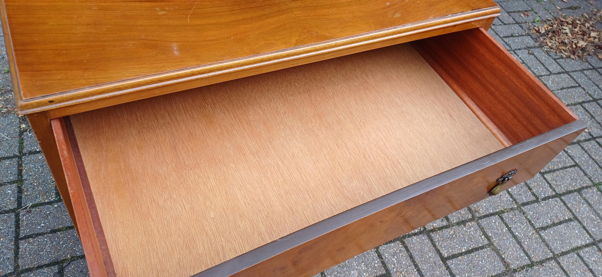 Vintage Georgian Style Burr Walnut Veneer Chest of Drawers on Cabriole Legs 20th Century Tallboy with Serpentine Front FREE HAND Delivery