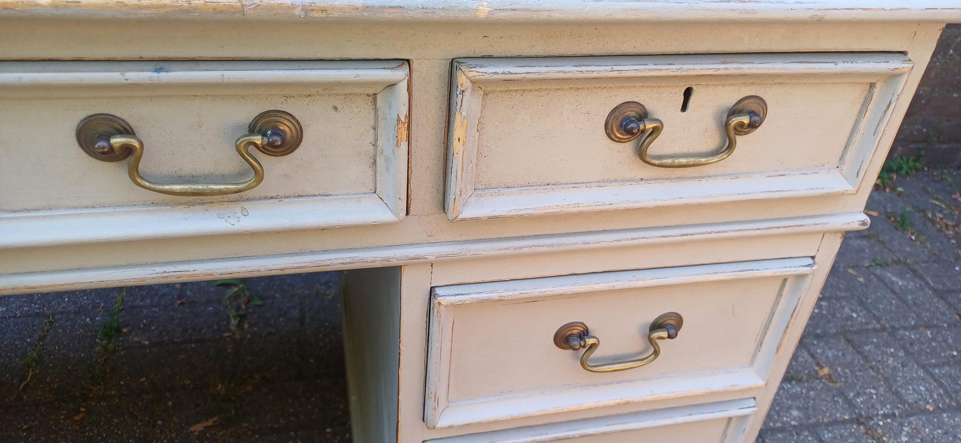 Vintage Painted Pedestal Desk with Green Leather Top Shabby Chic Distressed Home Office Furniture 9 Drawer Antique Style FREE HAND Delivery