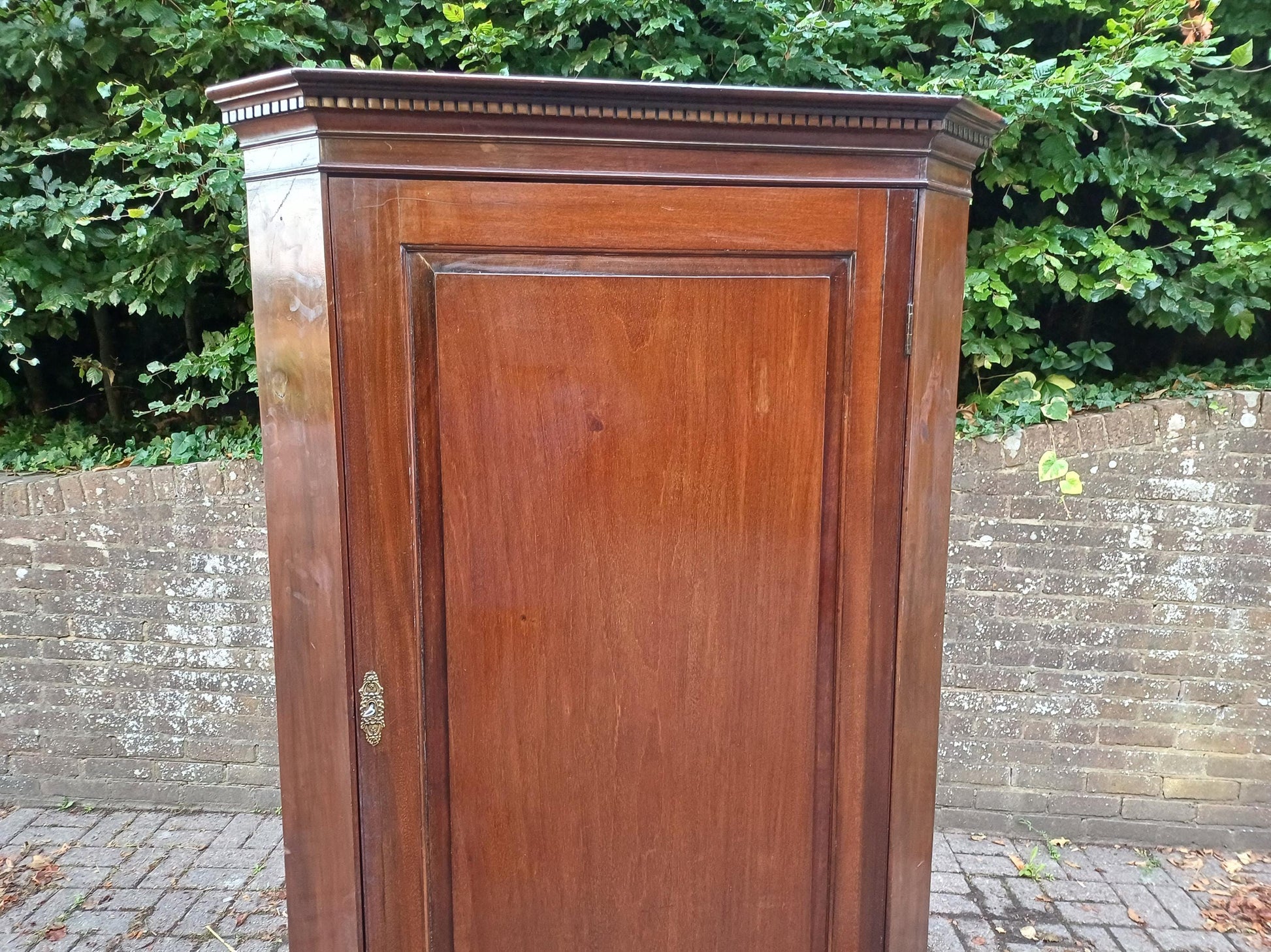 Antique Georgian Mahogany Corner Hall or Bedroom Wardrobe Tall Hanging Cupboard Entryway Coat Storage 19th Century FREE HAND Delivery