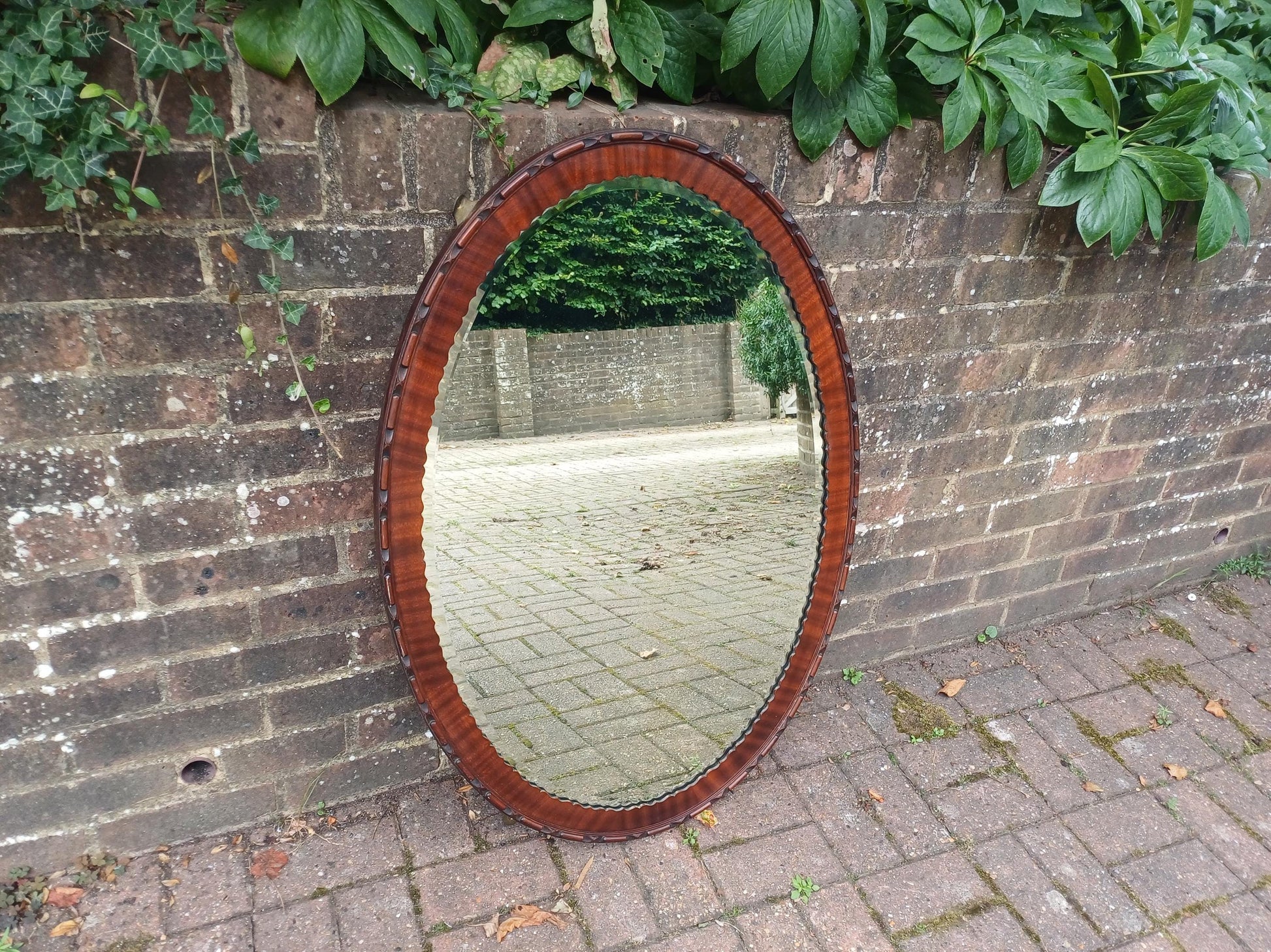 Massive Antique Oval Wall Mirror with Rich Mahogany Wood Frame & Scalloped Design Vintage Statement Mirror 97 x 68 cm FREE HAND Delivery
