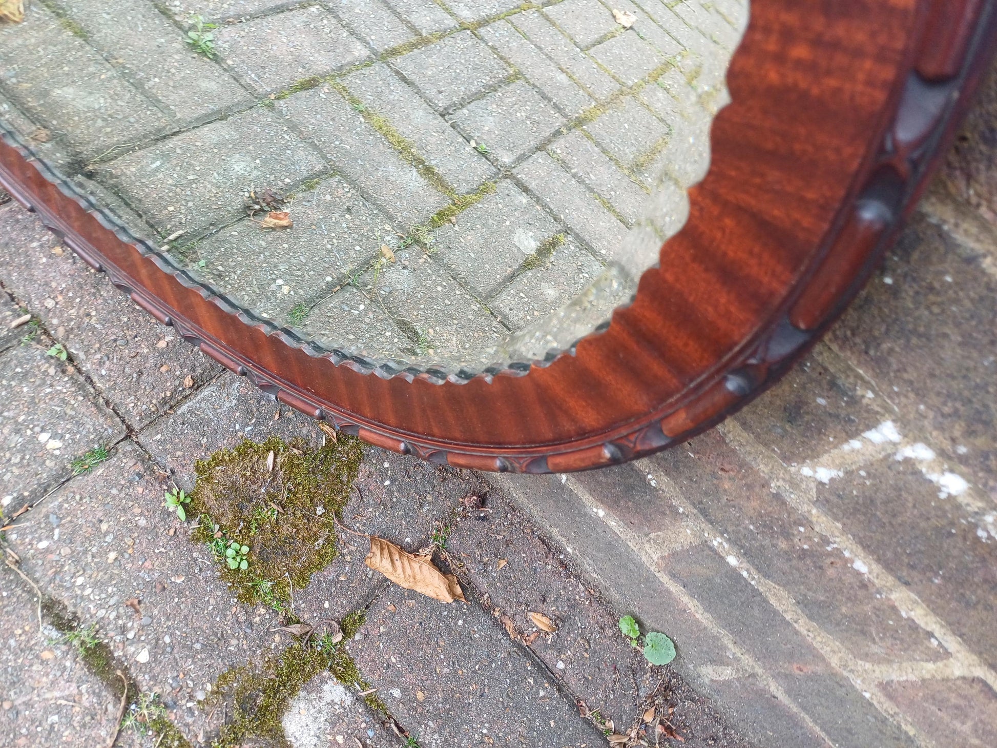 Massive Antique Oval Wall Mirror with Rich Mahogany Wood Frame & Scalloped Design Vintage Statement Mirror 97 x 68 cm FREE HAND Delivery