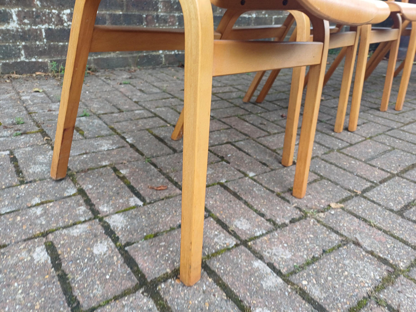 Vintage 1980s Bentwood Plywood Stacking Chairs – Set of 5 Blonde Beech Kitchen or Café Chairs, Retro Modernist Design FREE HAND Delivery