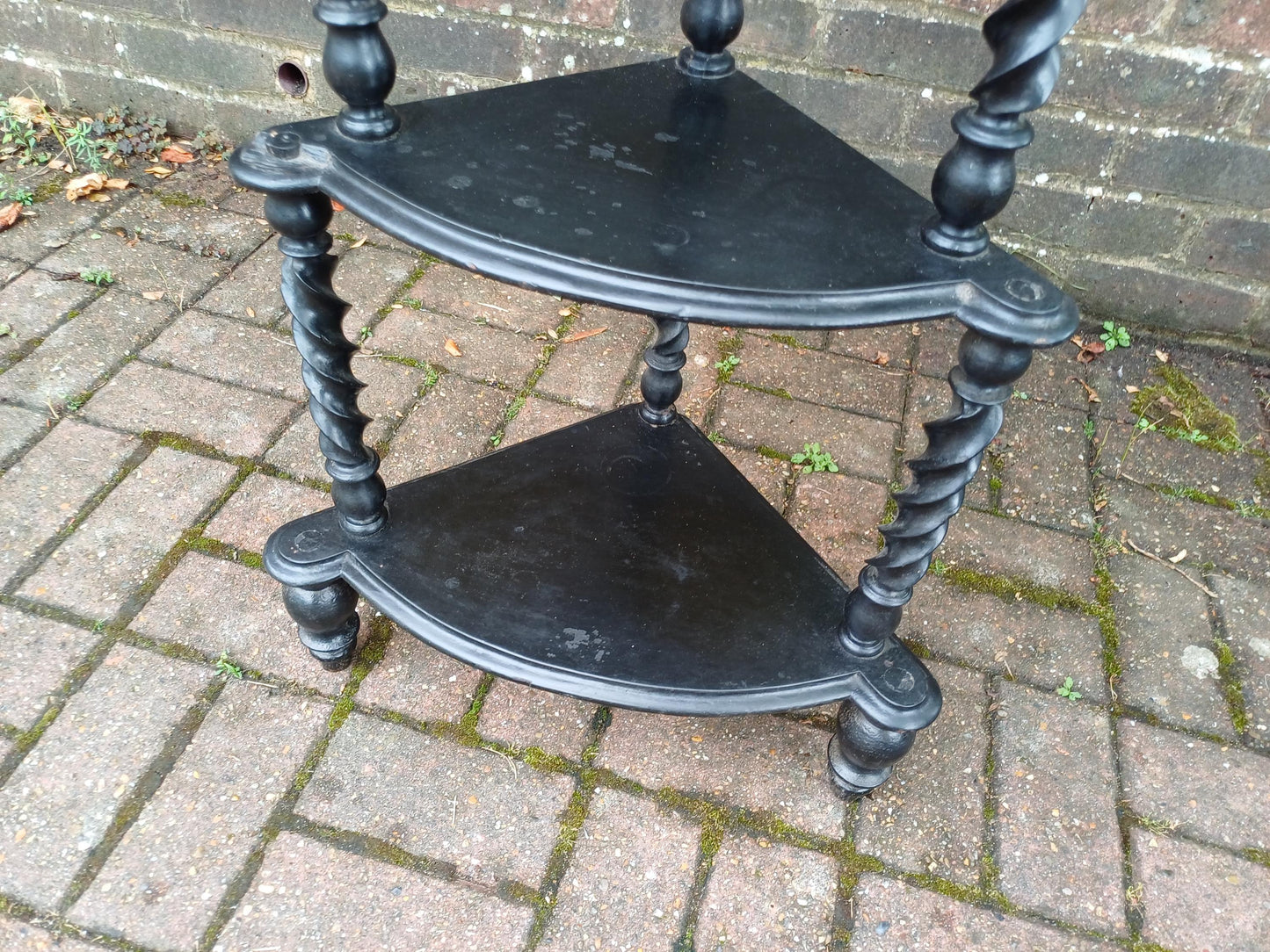 Antique Black Lacquered Effect Corner Étagère with Barley Twist Legs 4 Tier Victorian Gothic Display Shelf Unit Ornate Carved Top Wot Not