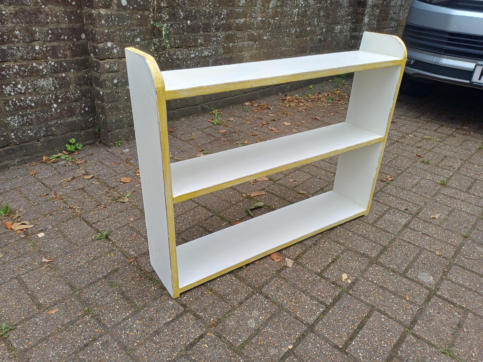Hand Painted Vintage Wall or Freestanding Shelf Farrow & Ball Wimborne White Gold Trim Shabby Chic Bookshelf Open Storage Display