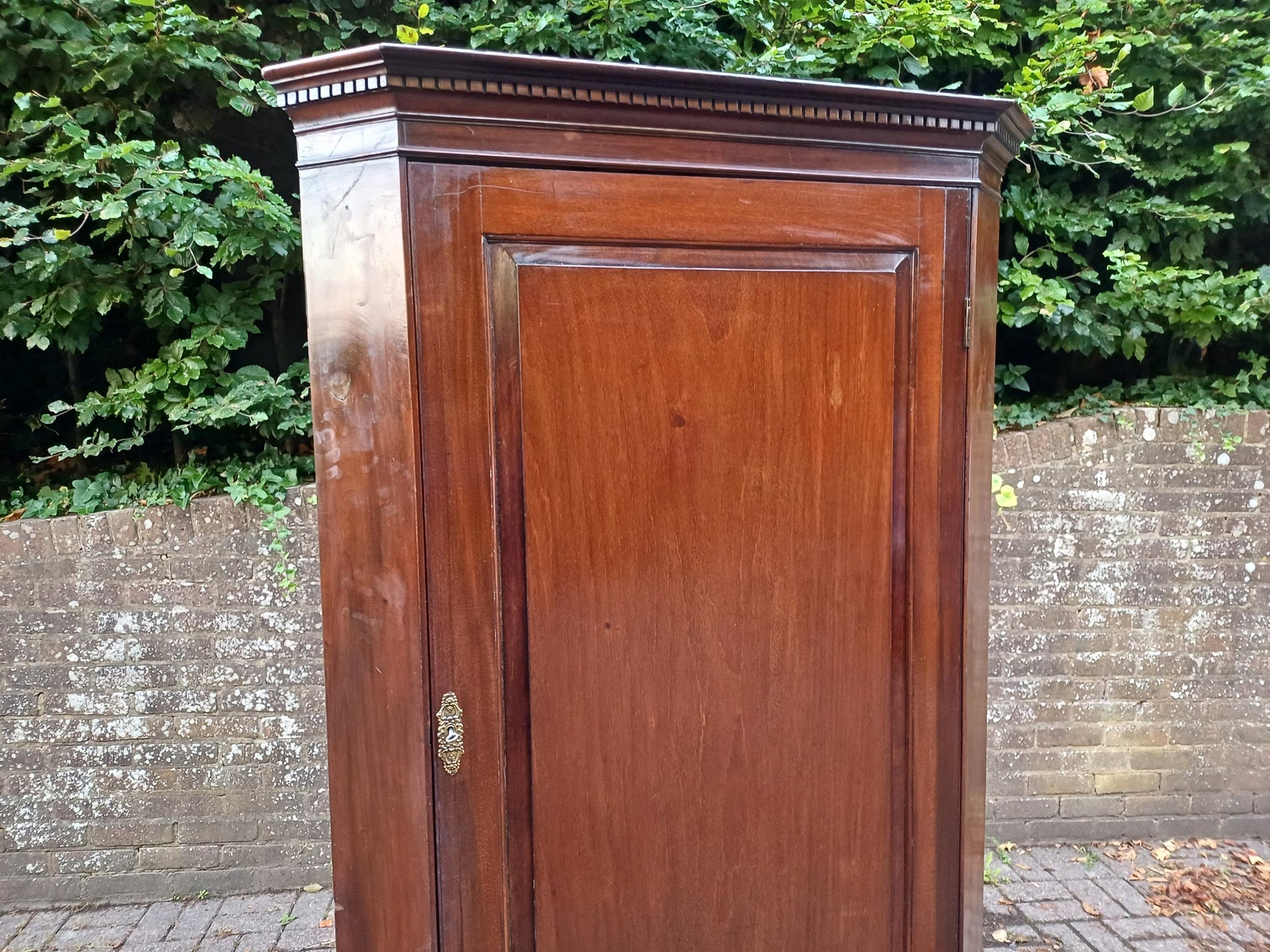 Antique Georgian Mahogany Corner Hall or Bedroom Wardrobe Tall Hanging Cupboard Entryway Coat Storage 19th Century FREE HAND Delivery
