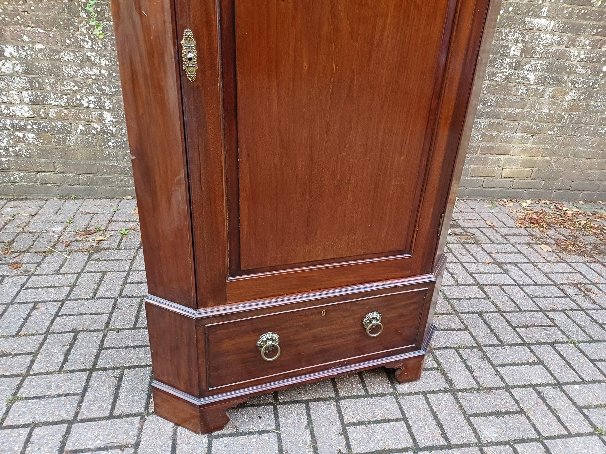 Antique Georgian Mahogany Corner Hall or Bedroom Wardrobe Tall Hanging Cupboard Entryway Coat Storage 19th Century FREE HAND Delivery