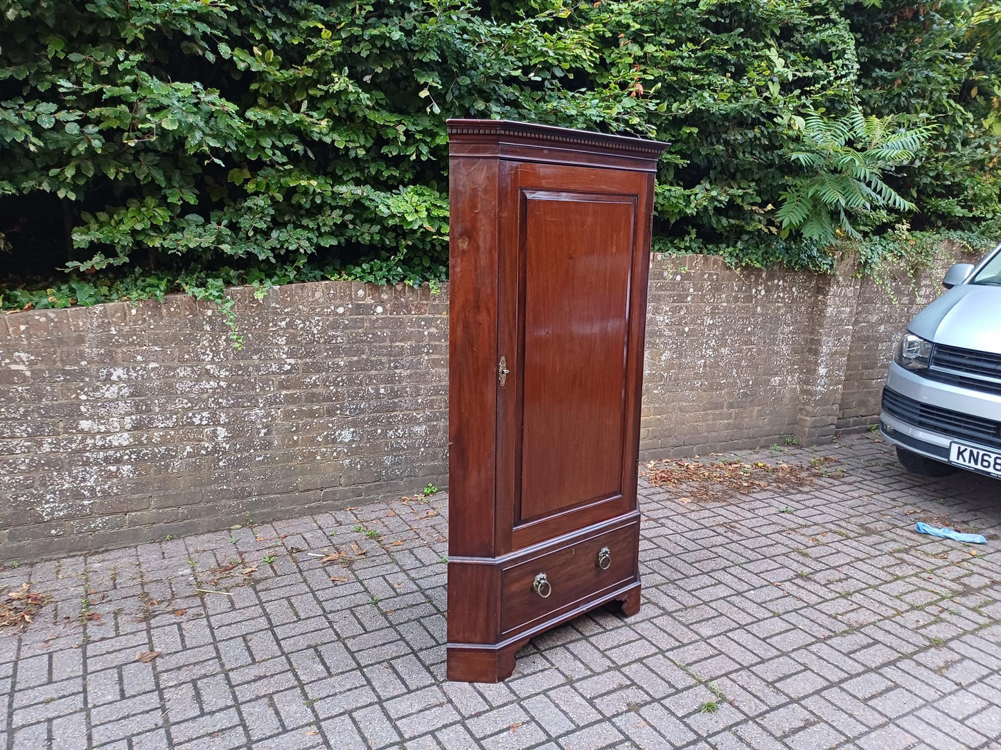 Antique Georgian Mahogany Corner Hall or Bedroom Wardrobe Tall Hanging Cupboard Entryway Coat Storage 19th Century FREE HAND Delivery