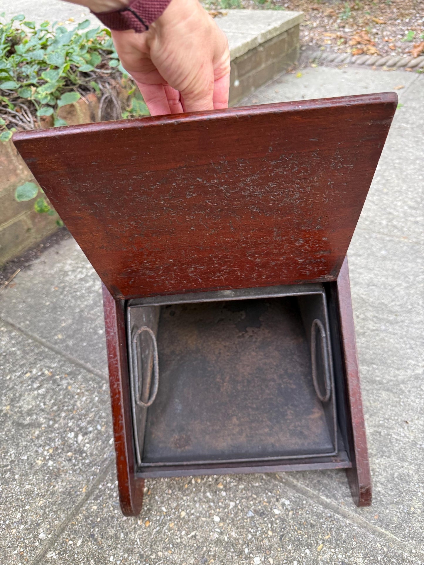 Vintage Wooden Coal Scuttle Bucket with Brass Handle – Early 1900s Fireside Box for Kindling/Logs/firelighters, fireside storage