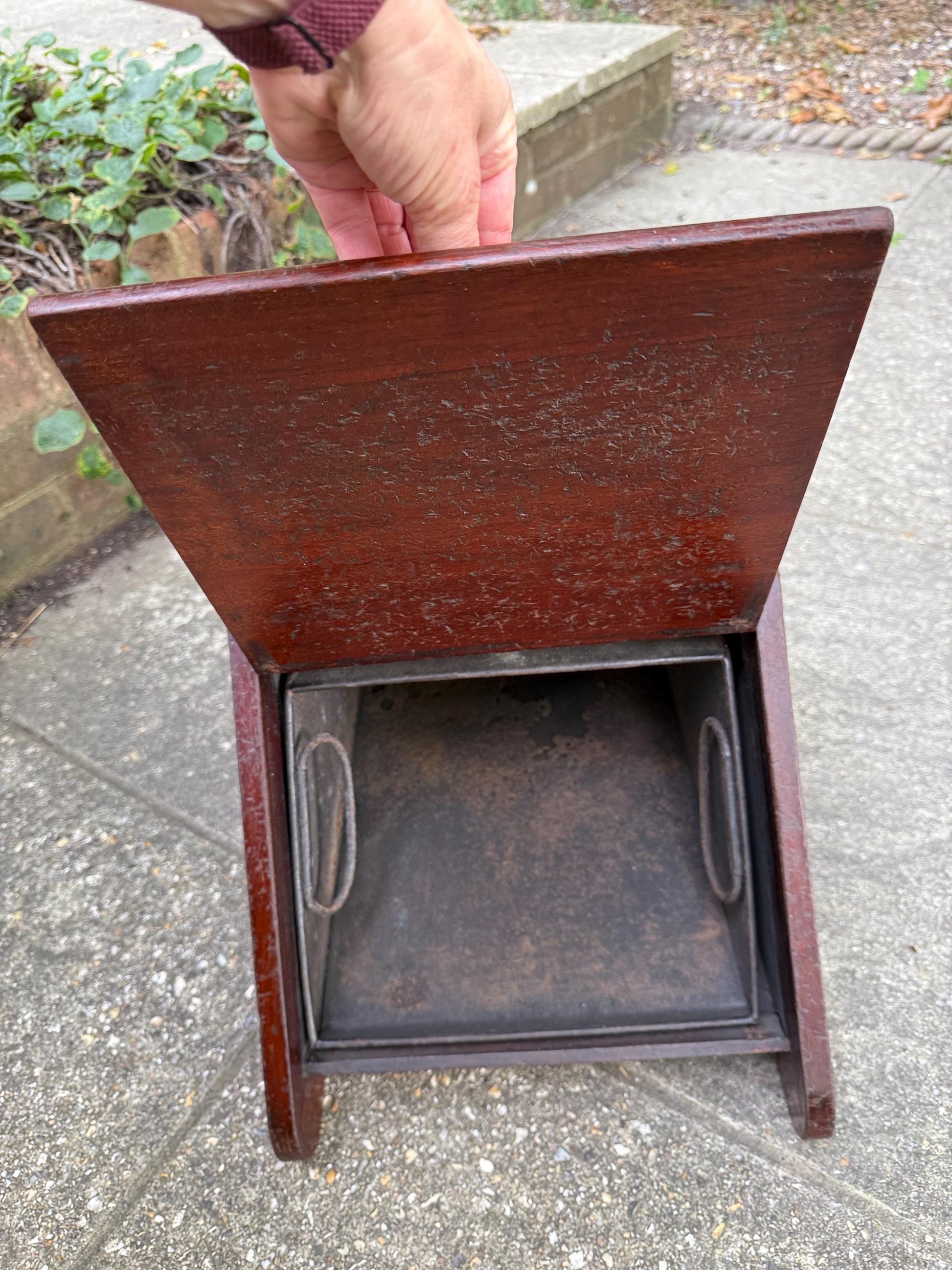 Vintage Wooden Coal Scuttle Bucket with Brass Handle – Early 1900s Fireside Box for Kindling/Logs/firelighters, fireside storage