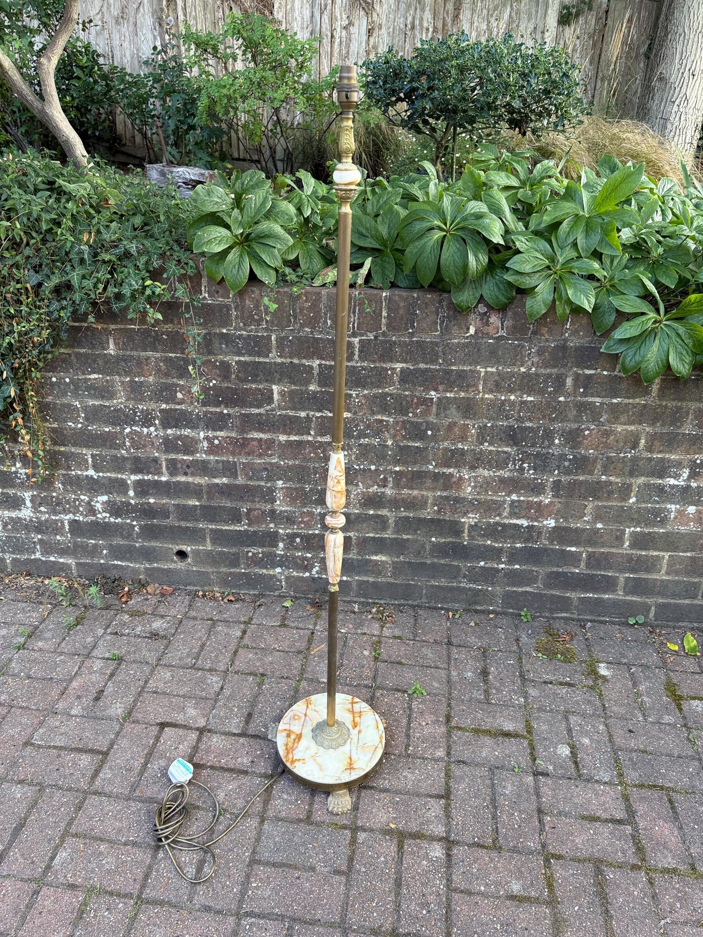 Vintage Onyx & Brass Floor Lamp – Retro 1970s Standard Lamp with Marble Base, working and PAT tested