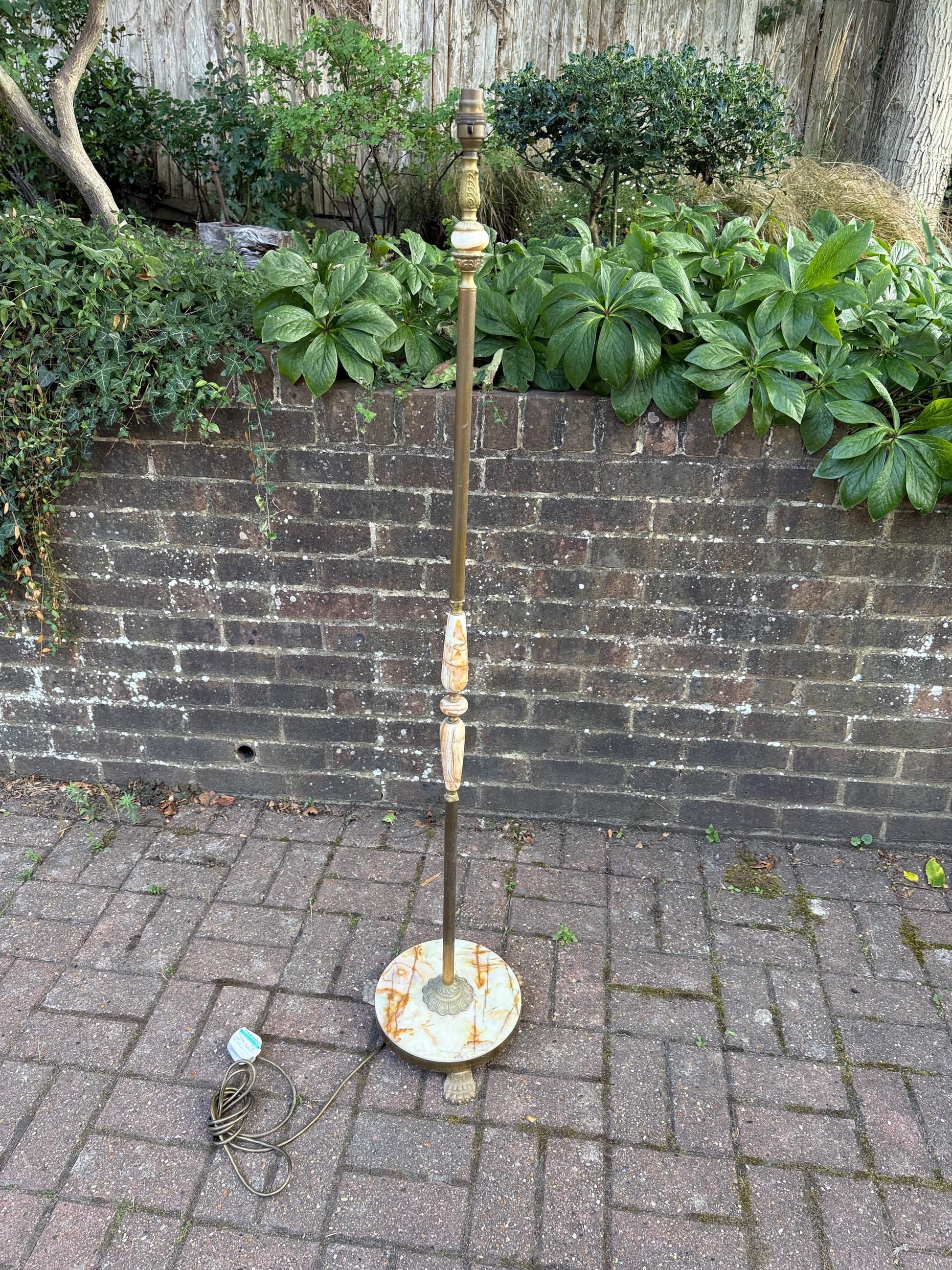 Vintage Onyx & Brass Floor Lamp – Retro 1970s Standard Lamp with Marble Base, working and PAT tested