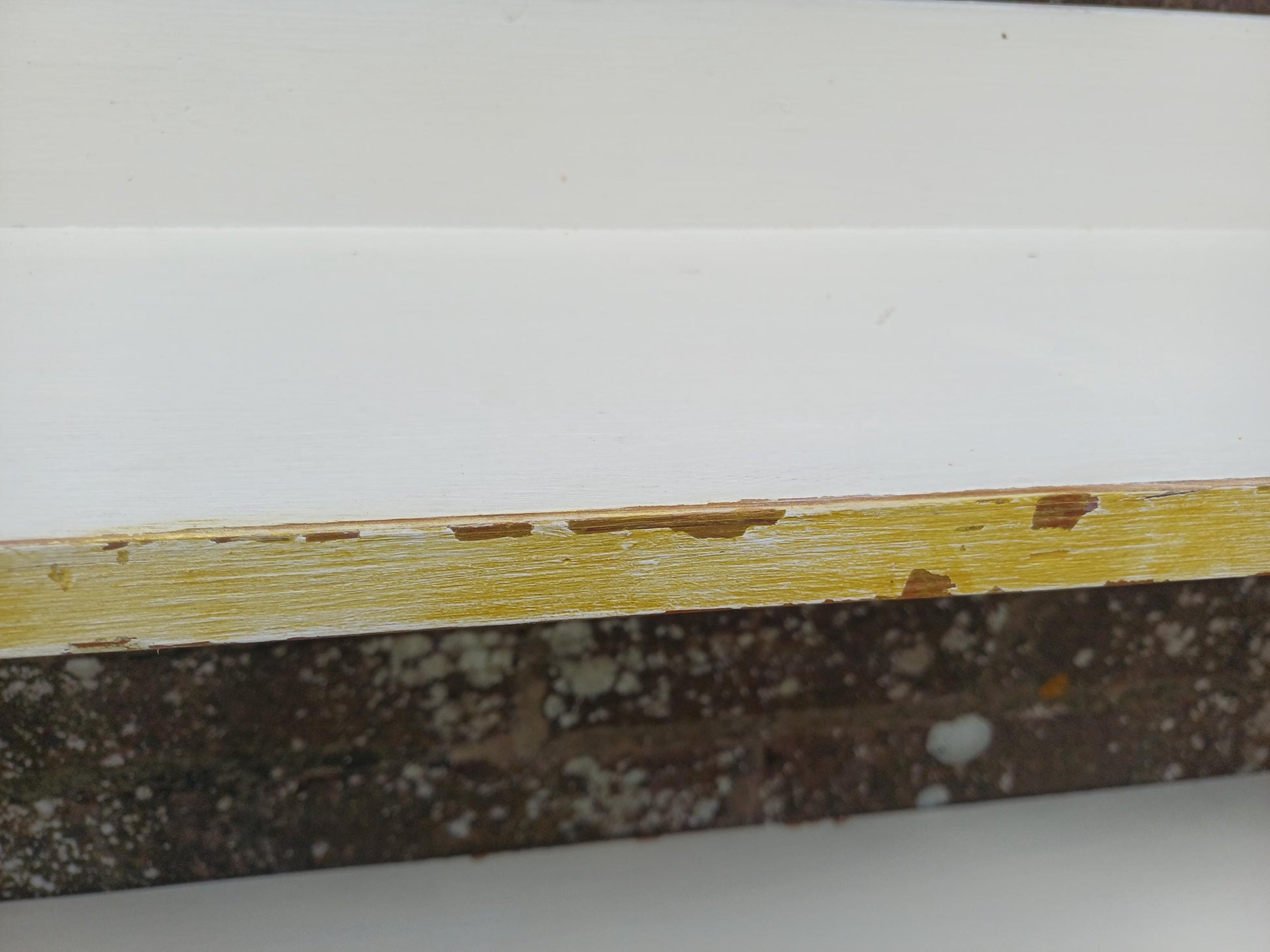 Hand Painted Wooden Vintage Wall Shelf Farrow & Ball Wimborne White with Gold Trim Shabby Chic Bookshelf Wall Mounted Open Storage Display