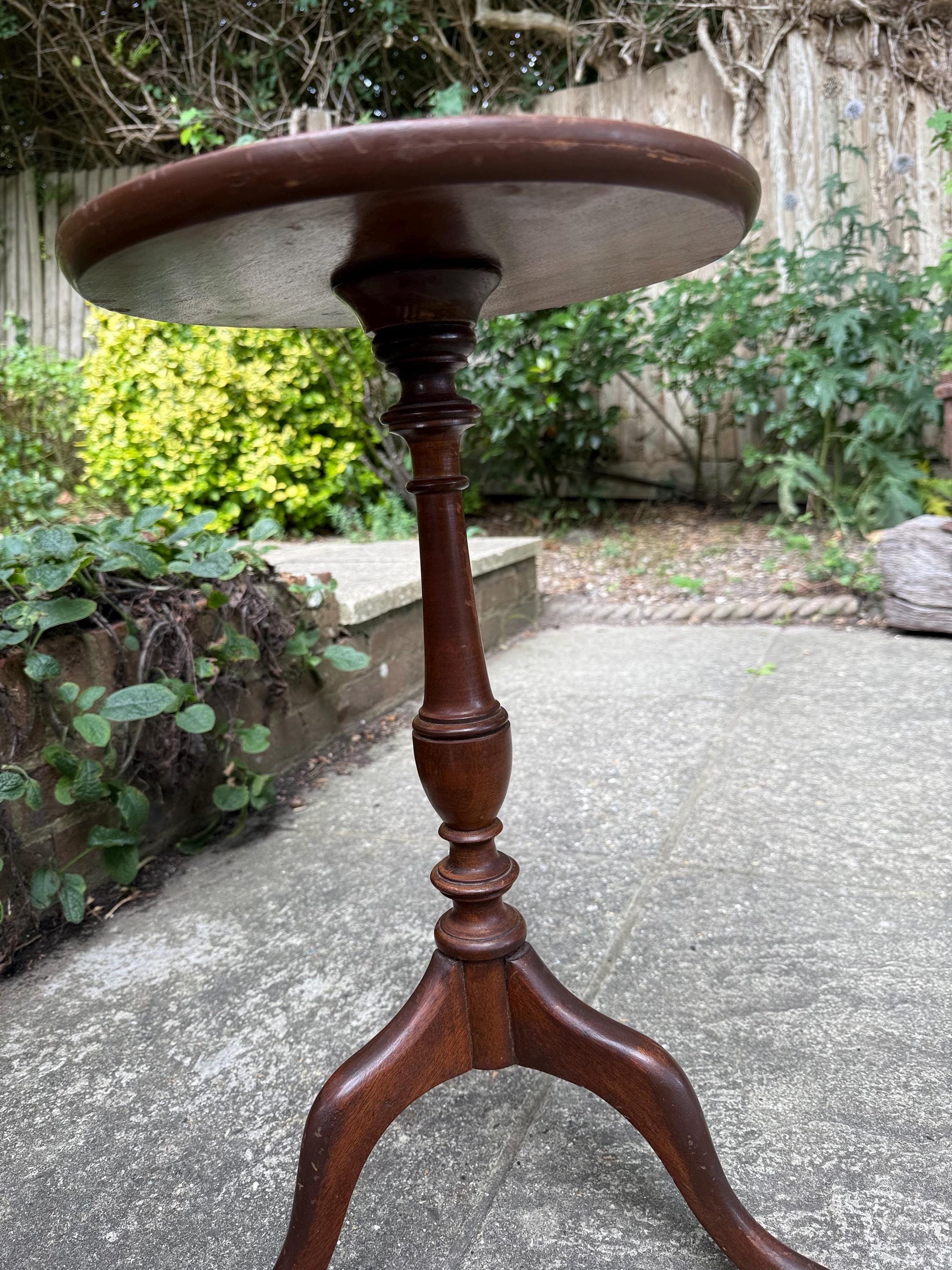 Shabby Vintage Wine Table, Round Tripod Side Table with Leather Inlay, Rustic Patina, upcycle project, Country House Style