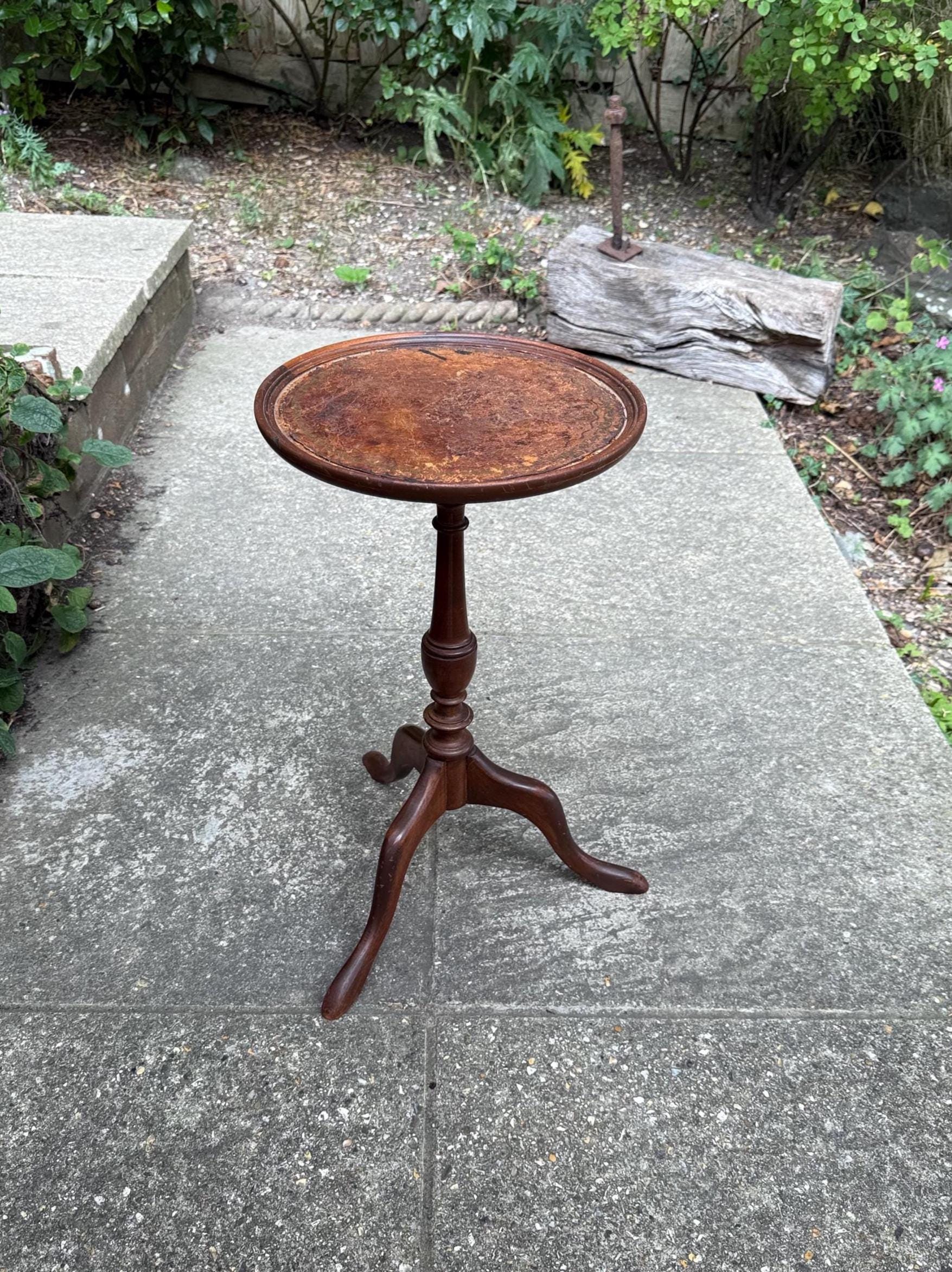 Shabby Vintage Wine Table, Round Tripod Side Table with Leather Inlay, Rustic Patina, upcycle project, Country House Style