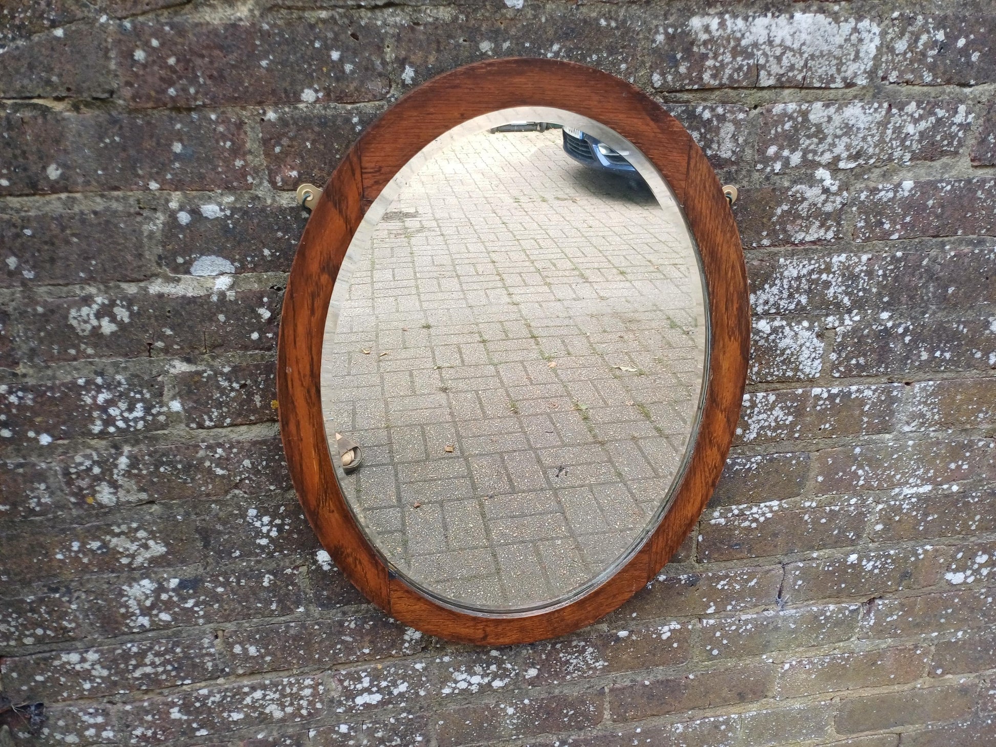 Antique Oak Oval Wall Mirror with Original Bevelled Glass and Patina – Early 20th Century Arts & Crafts Style