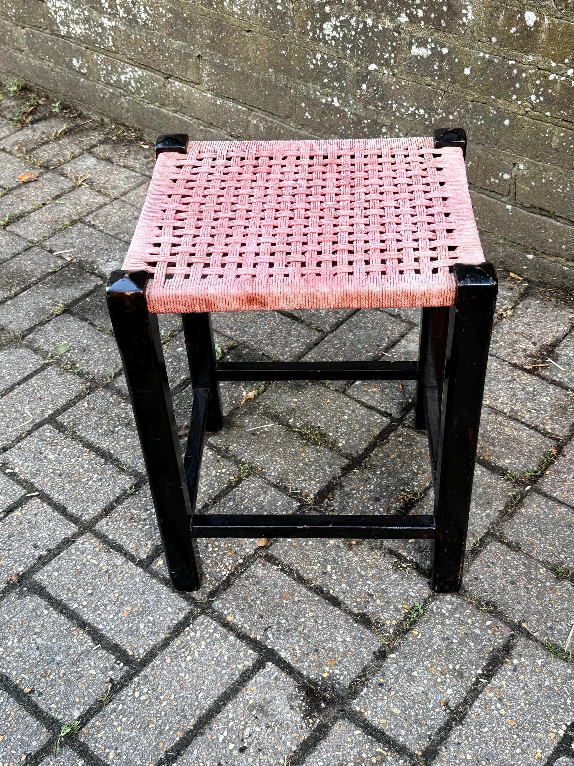 Vintage Mid Century Woven Stool – Black Wood Frame with Pink Cord Seat – Retro Side Table, Plant Stand, Boho Decor