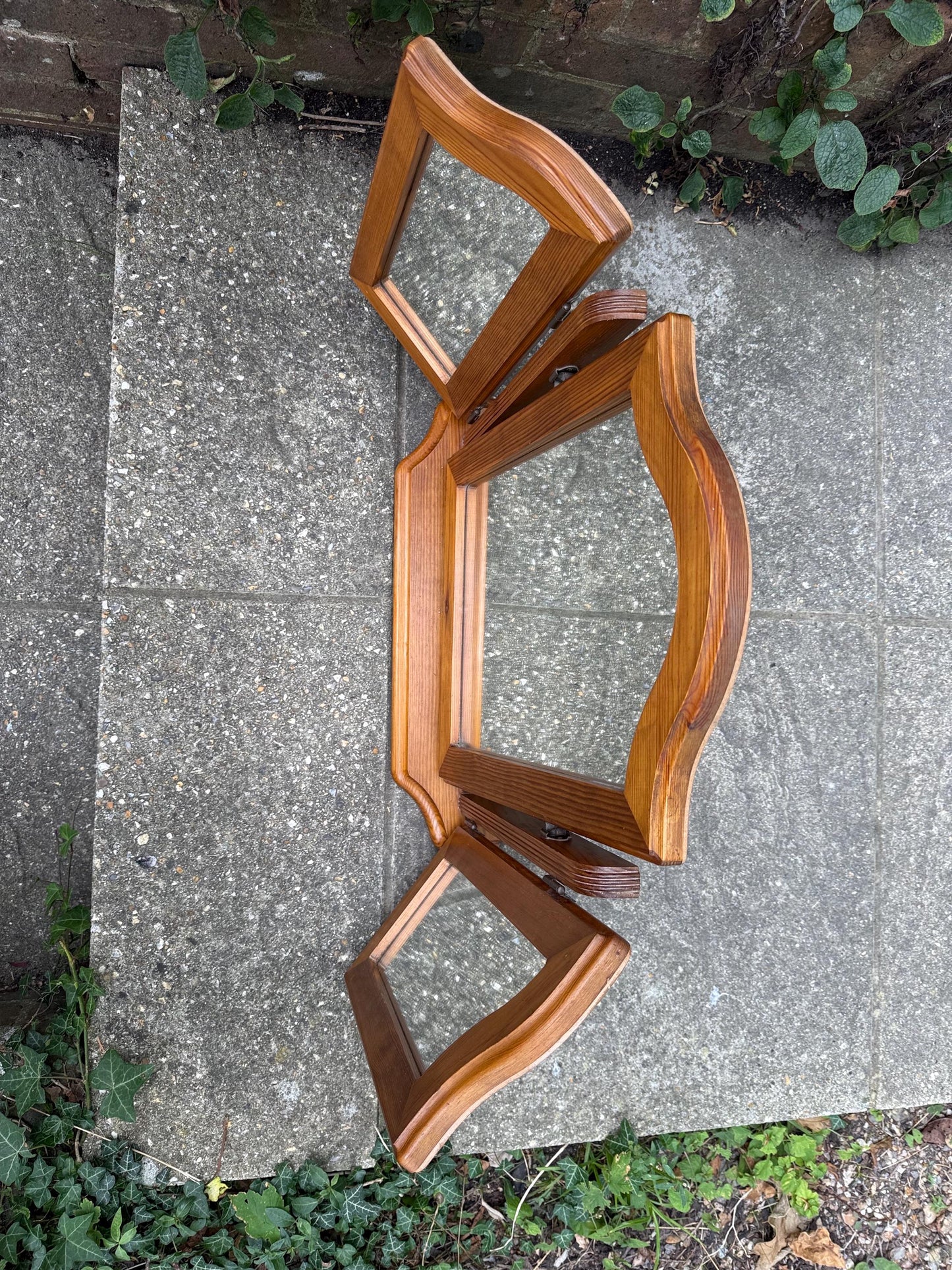 Vintage pine triple vanity mirror, rustic dressing table trifold mirror with arched centre and hinged side panels, 1980s pine mirror
