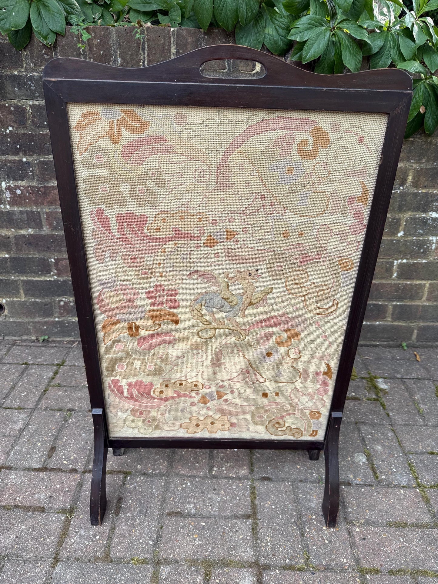 Antique Wooden Mahogany Fire Screen with Intricate Detailed Needlepoint Tapestry – Early 1900s Hand-Stitched Fireside Panel, Original Frame