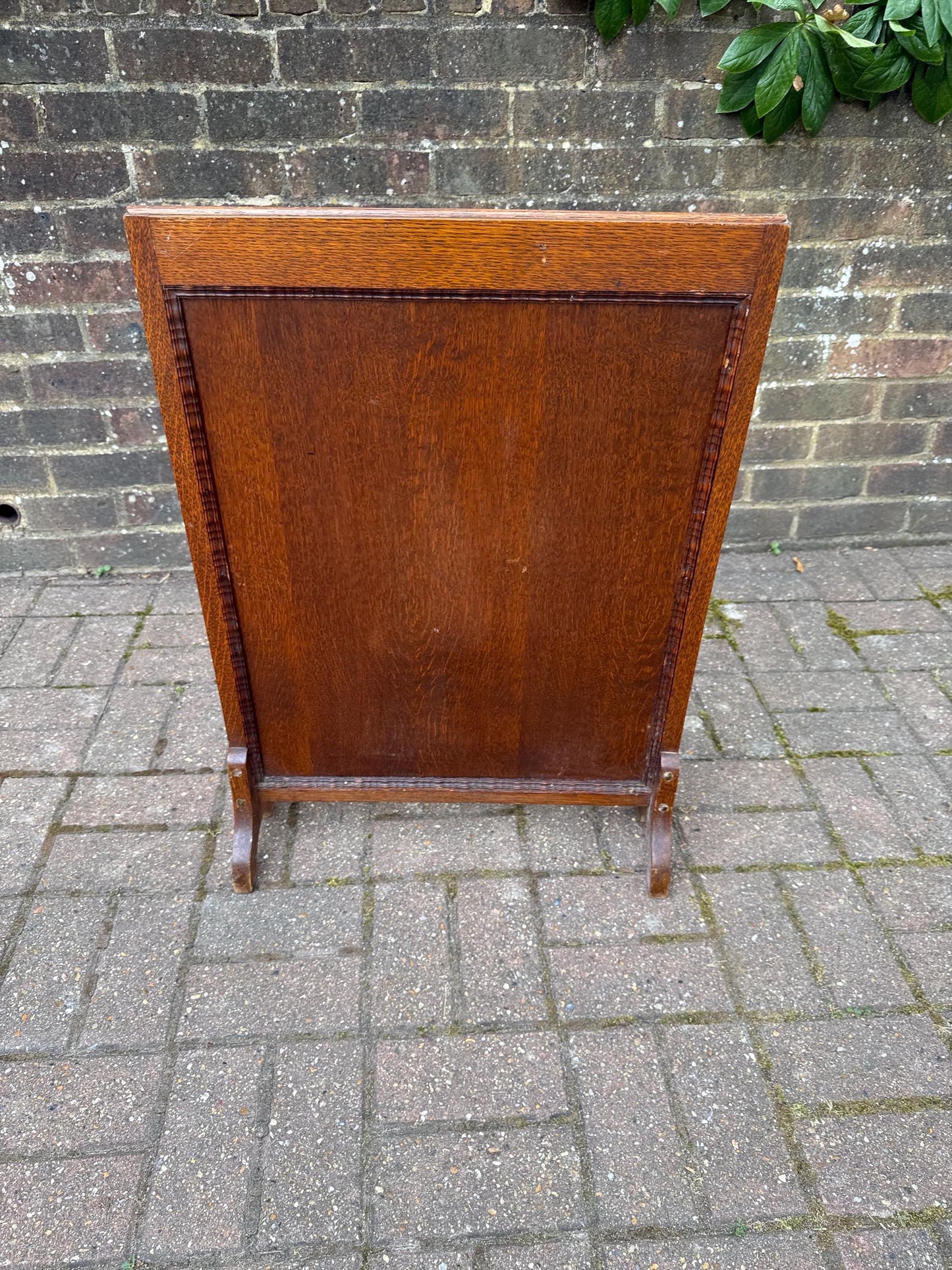 Vintage Oak Fire Screen with Hand-Embroidered Lady & Flowers – Early 20thC Needlework Fireside Panel, Antique Oak fire screen, No Glass
