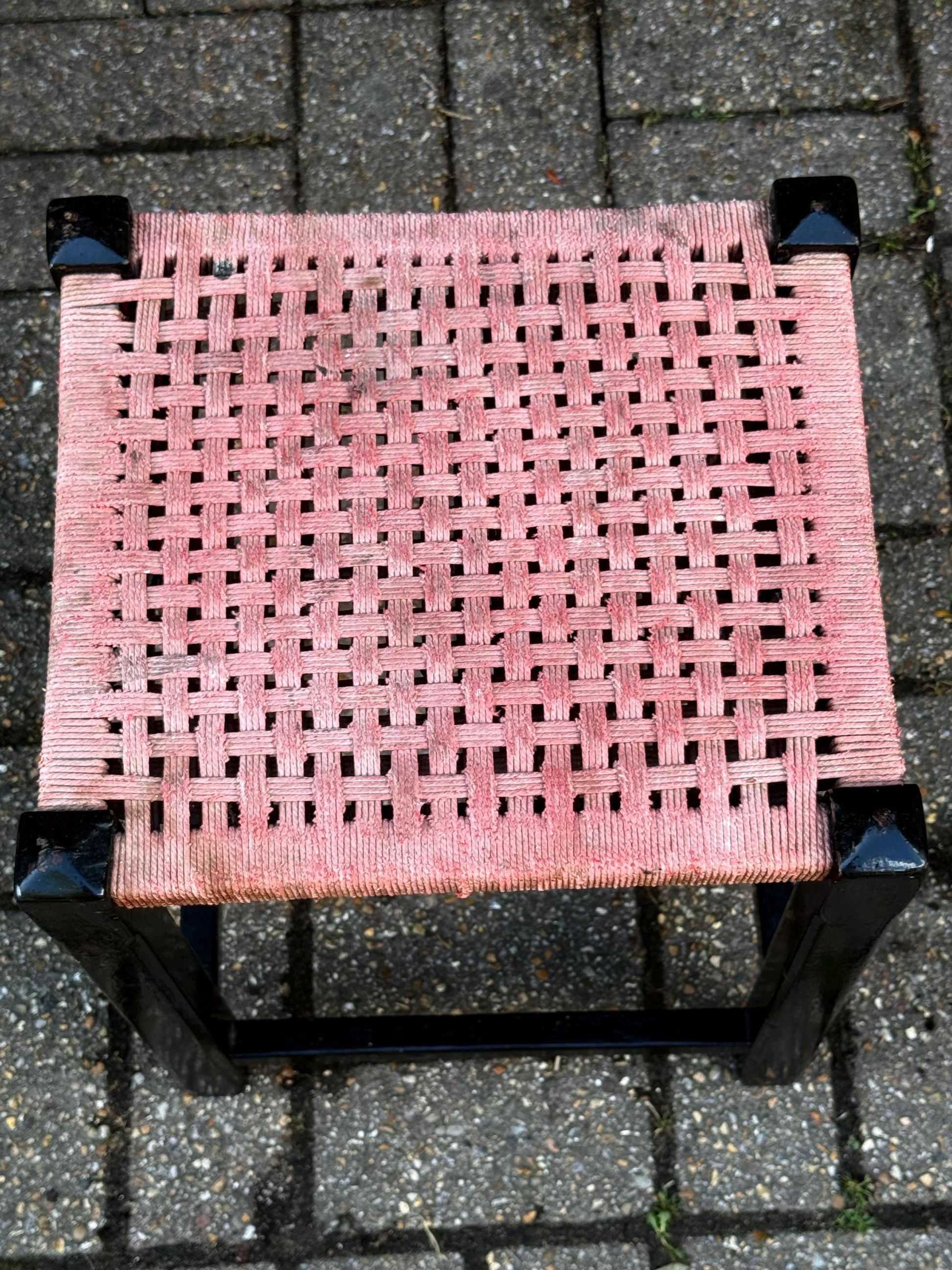Vintage Mid Century Woven Stool – Black Wood Frame with Pink Cord Seat – Retro Side Table, Plant Stand, Boho Decor