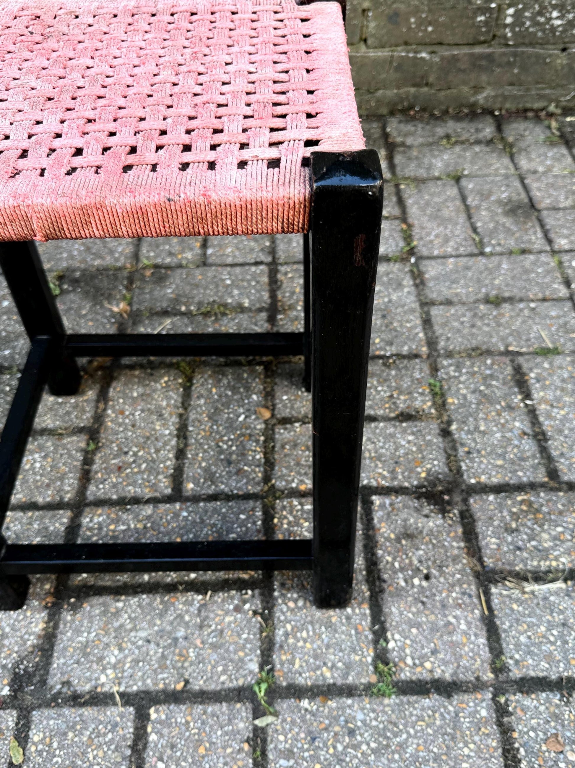 Vintage Mid Century Woven Stool – Black Wood Frame with Pink Cord Seat – Retro Side Table, Plant Stand, Boho Decor