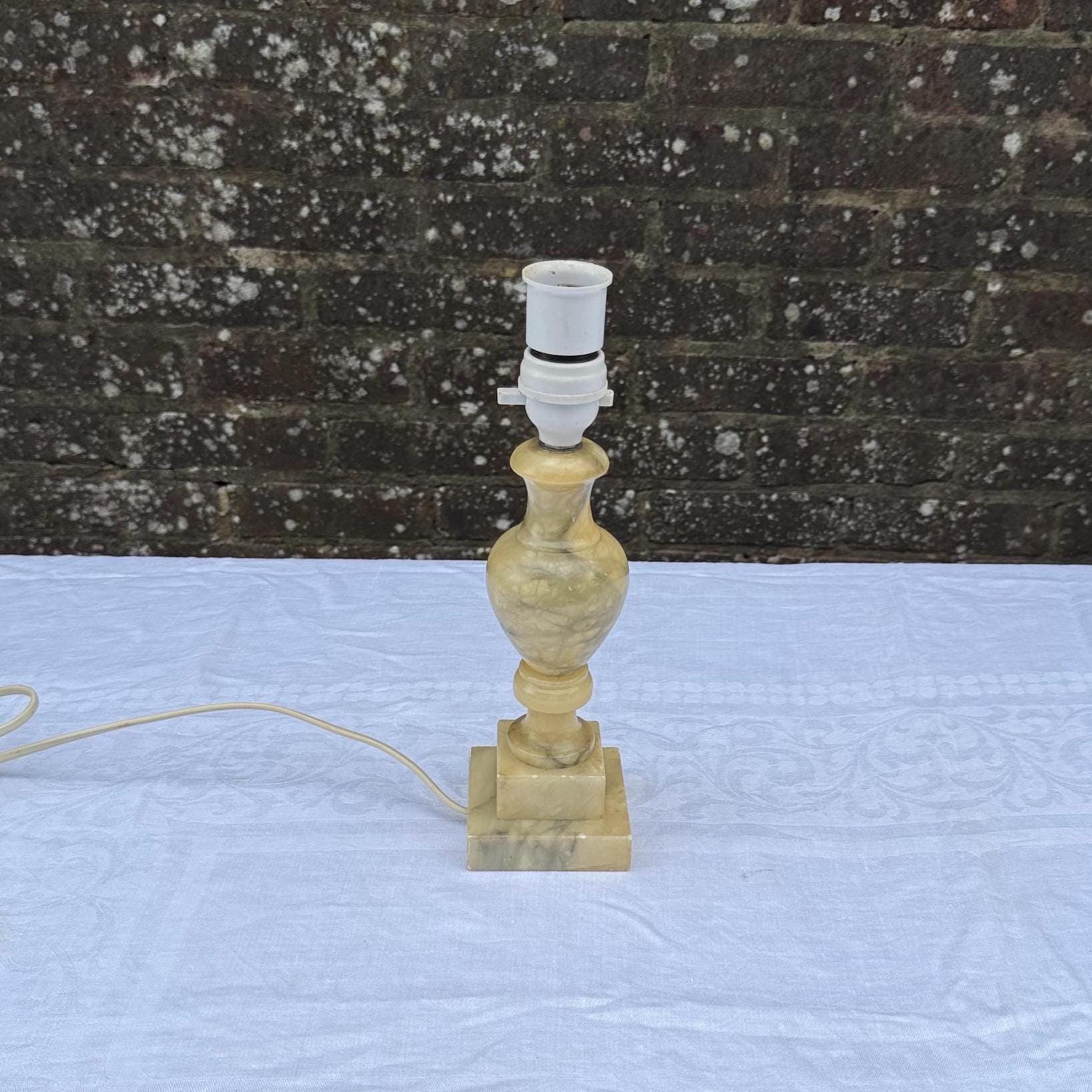 yellow and grey alabaster onyx lamp. retro onyx lamp with rare veins, small retro lamp