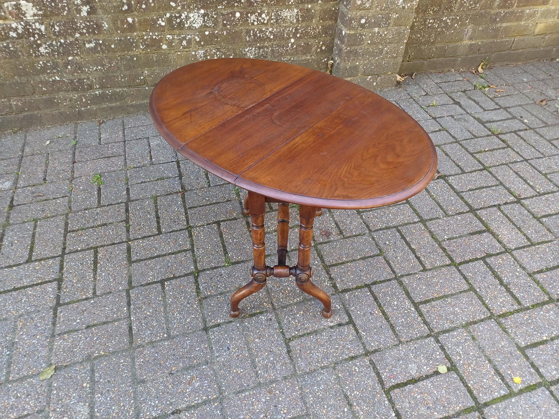 Antique Mahogany Victorian Drop Leaf Sutherland Pembroke Side Table c1880 Compact Occasional Lamp Table with Turned Legs Occasional