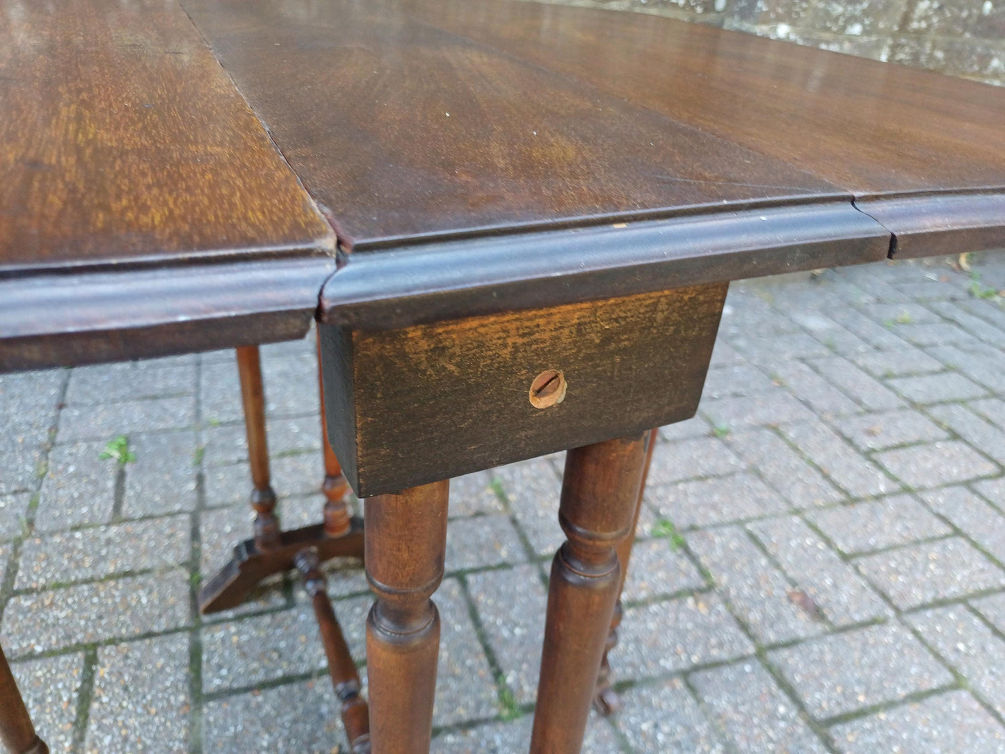 Antique Solid Mahogany Inlaid Sutherland Table 19thC Drop Leaf Folding Occasional Side Lamp Tea Table with Turned Legs & Porcelain Castors