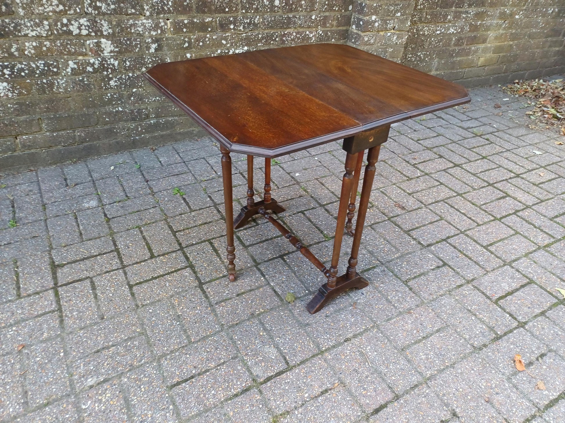 Antique Solid Mahogany Inlaid Sutherland Table 19thC Drop Leaf Folding Occasional Side Lamp Tea Table with Turned Legs & Porcelain Castors