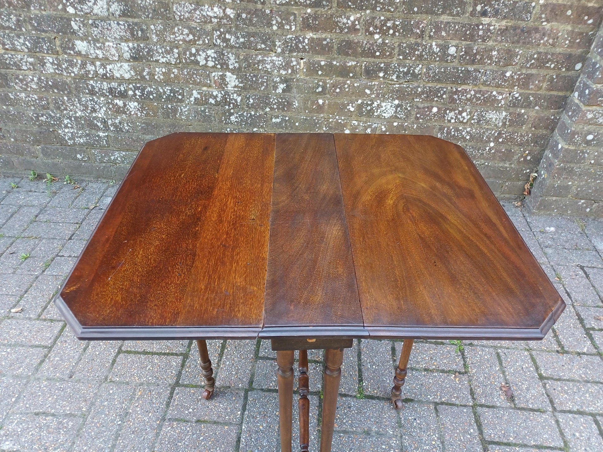 Antique Solid Mahogany Inlaid Sutherland Table 19thC Drop Leaf Folding Occasional Side Lamp Tea Table with Turned Legs & Porcelain Castors