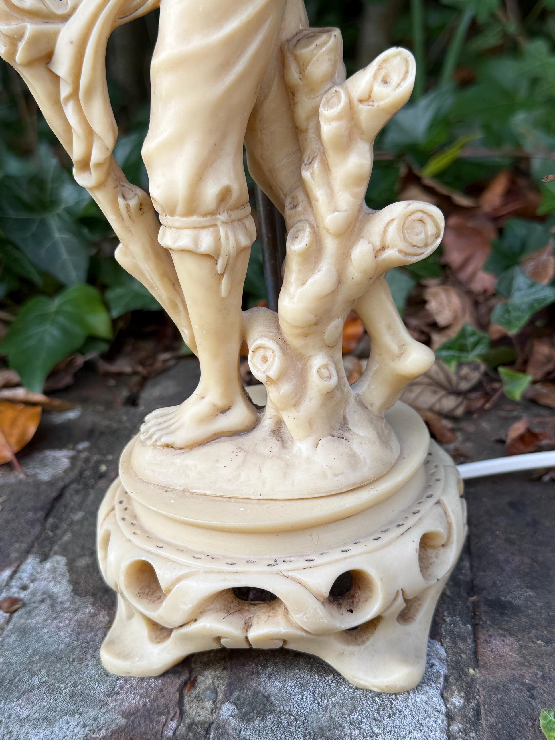 Vintage 1960s Oriental-Style, Oriental Man with baskets of produce, Resin Lamp with Fabric Shade - VGC, working retro lamp, original shade