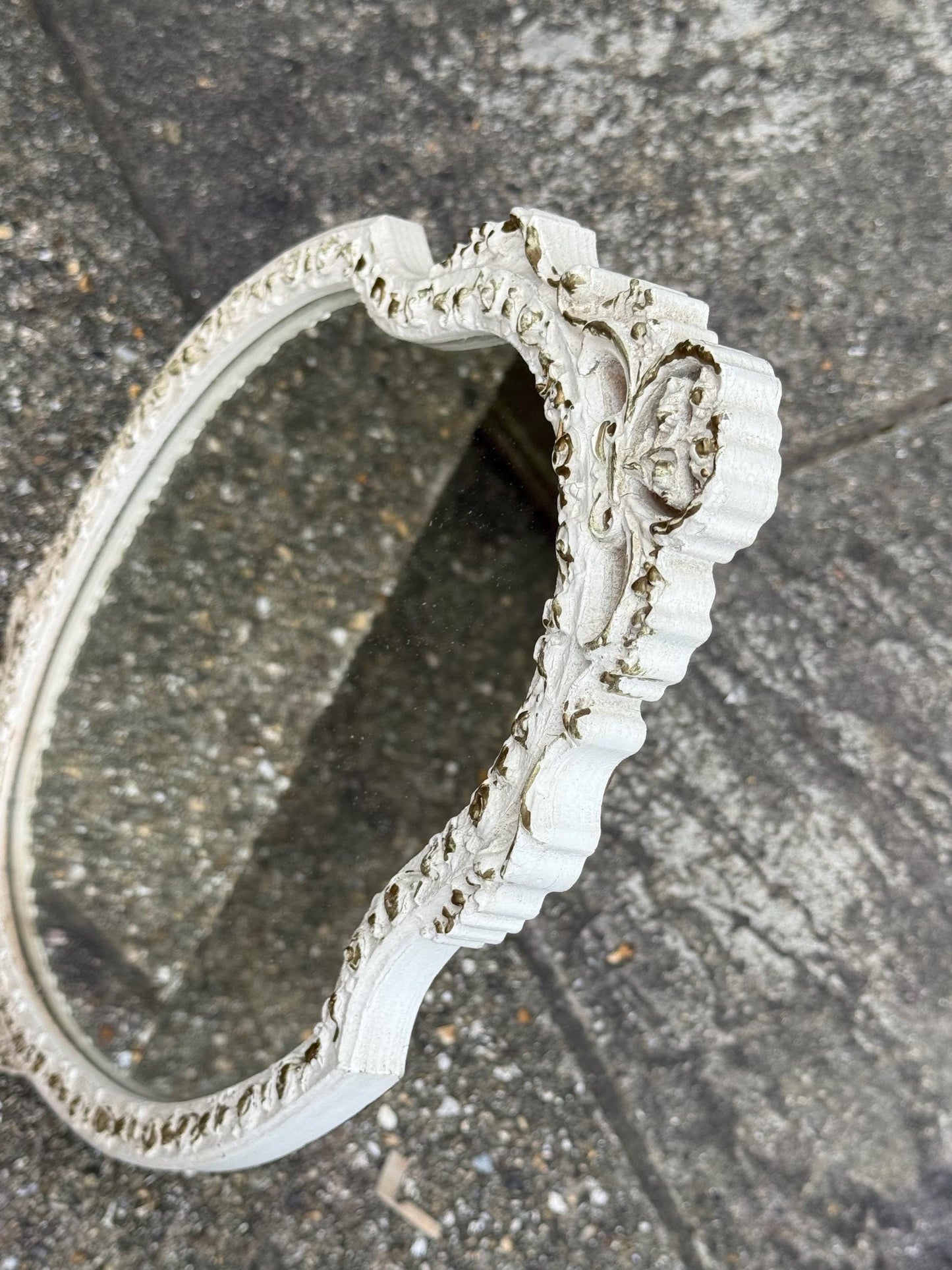 Vintage Ornate Rococo Style Dressing Table Mirror – 1960s Cream Painted Oval Vanity Mirror, ornate decorative Floral Detail, Baroque Decor