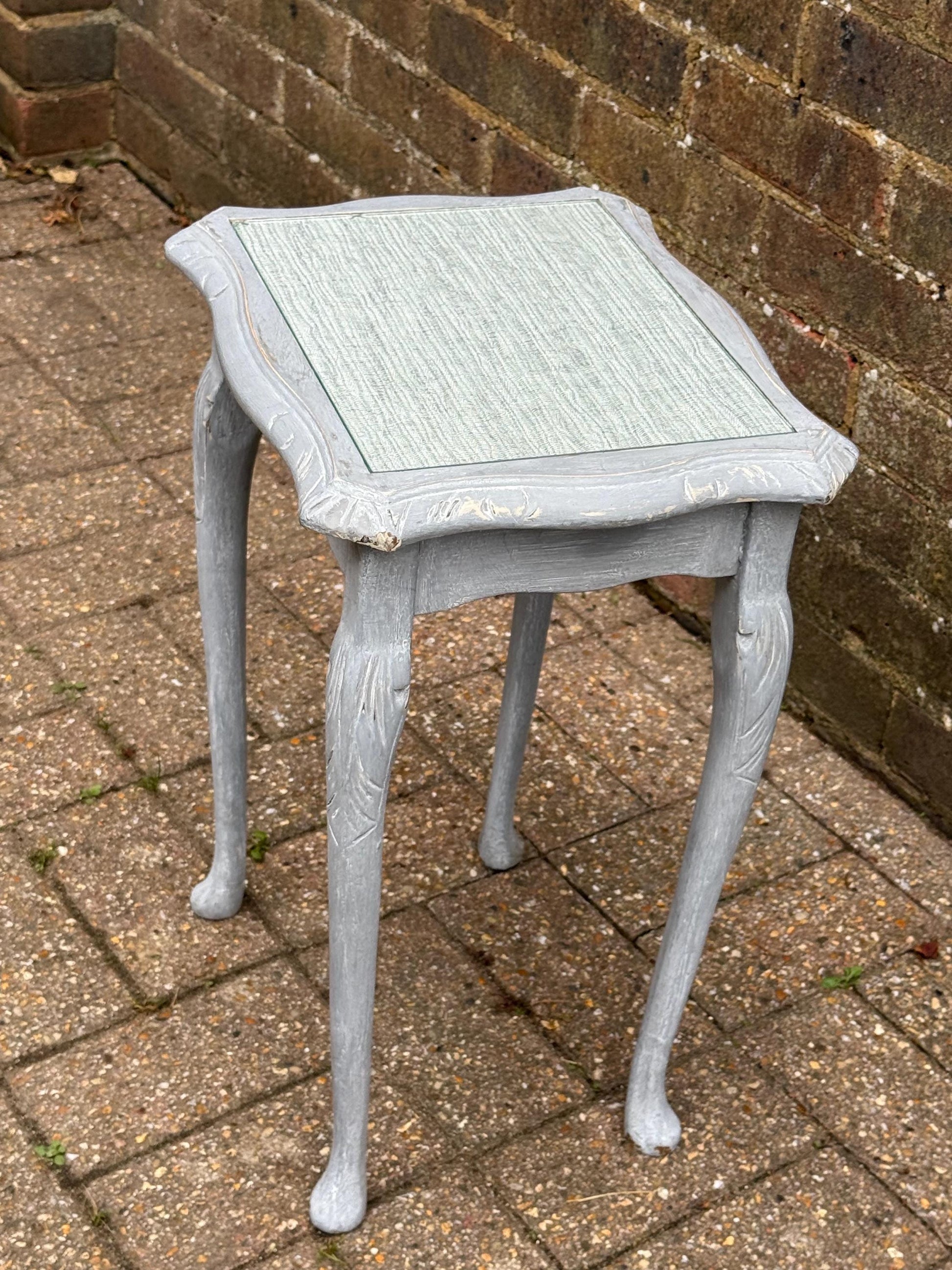 Delightful vintage shabby chic grey painted table - plant stand, lamp table, side table, small table