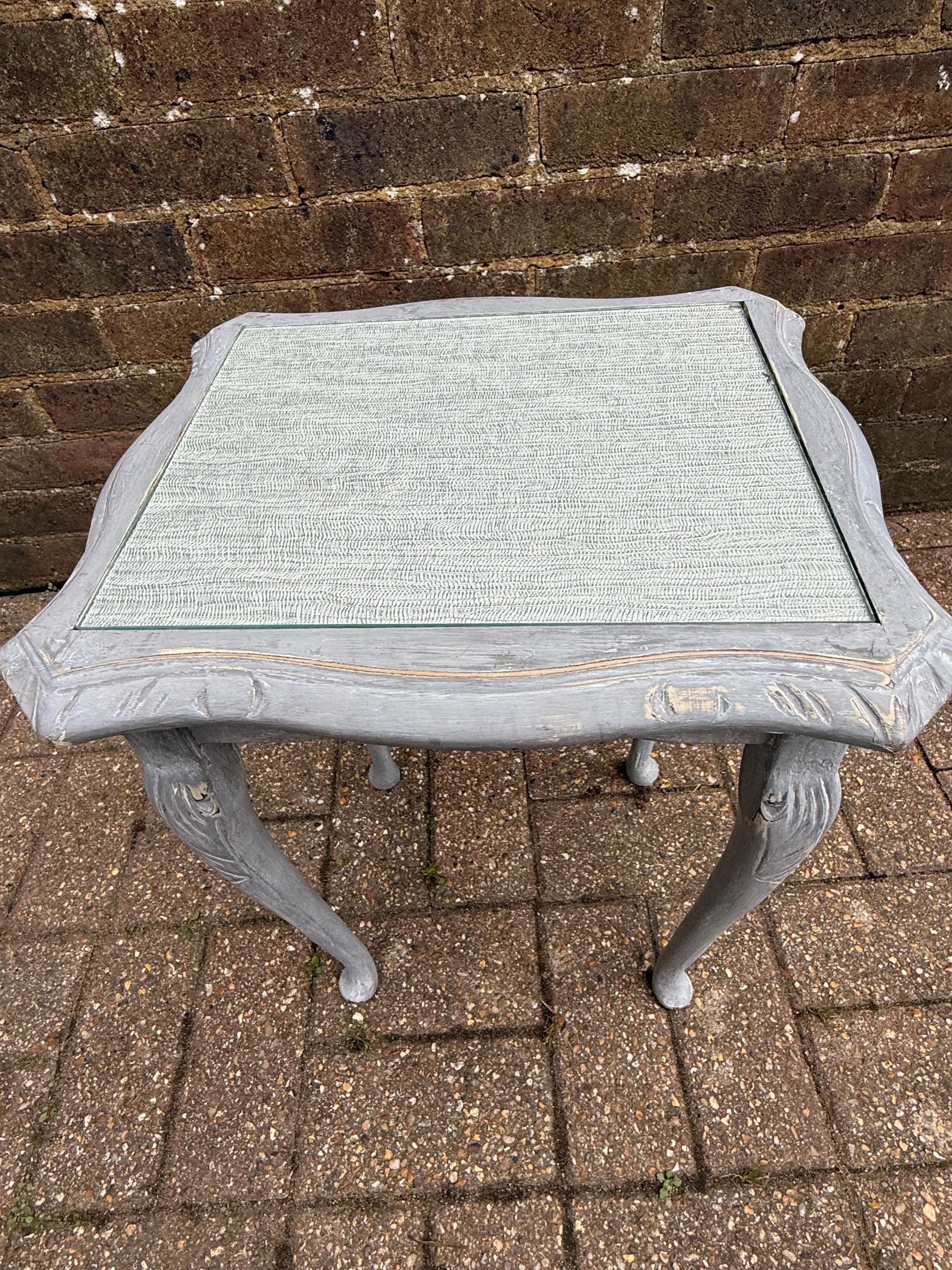 Delightful vintage shabby chic grey painted table - plant stand, lamp table, side table, small table