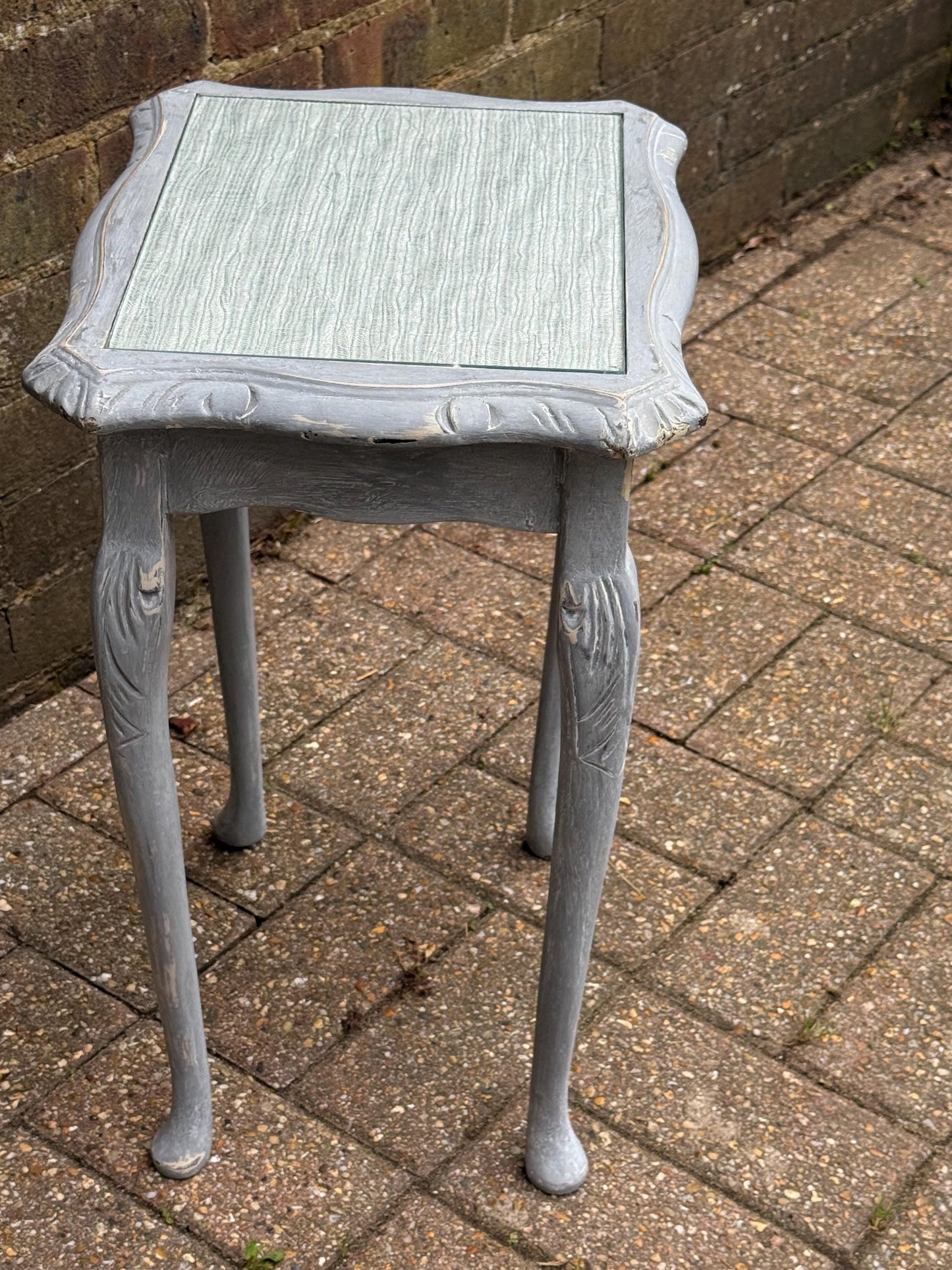 Delightful vintage shabby chic grey painted table - plant stand, lamp table, side table, small table