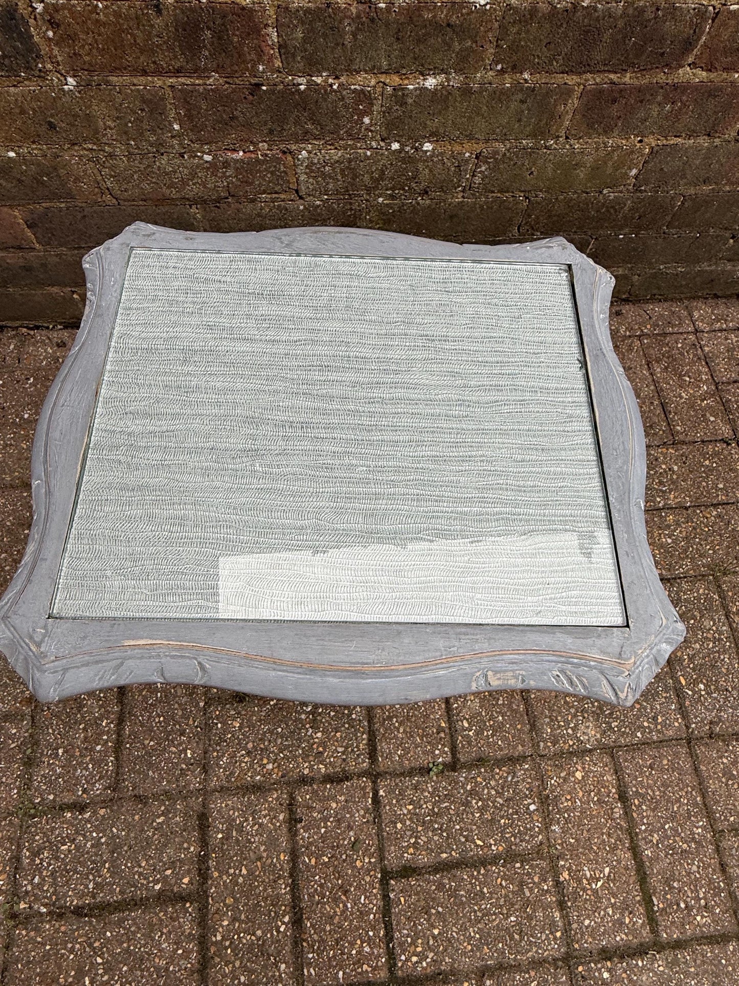 Delightful vintage shabby chic grey painted table - plant stand, lamp table, side table, small table