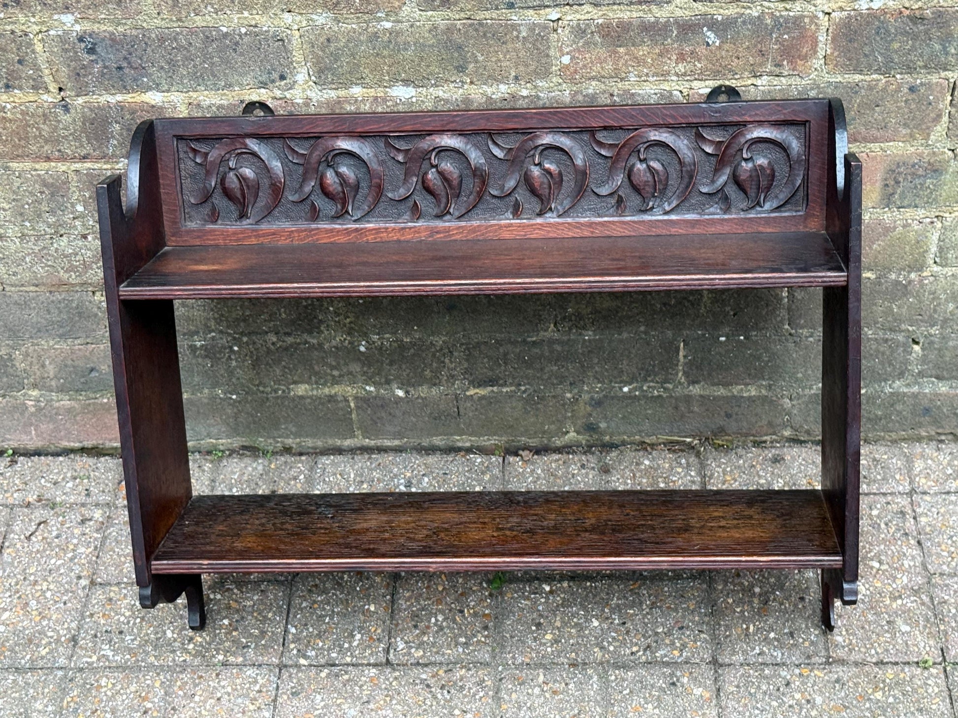 Antique Arts & Crafts Oak Wall Shelf with Hand-Carved Tulip Motif c.1910s English Country House Display Rack, antique wall shelf, oak shelf