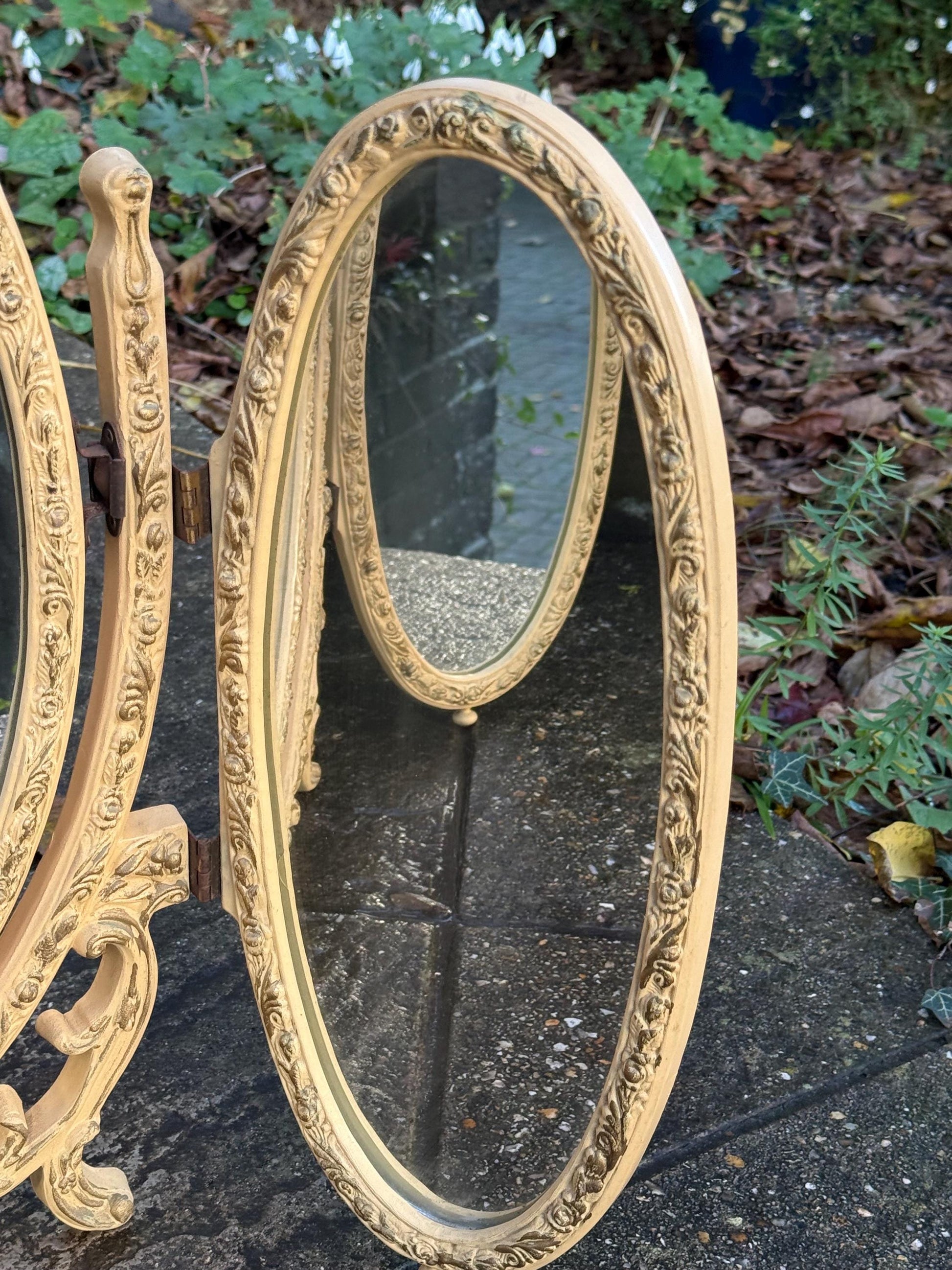 Vintage 1970s Rococo Triple Vanity Mirror, Ornate Dressing Table Mirror, French Style Swivel Oval Mirror Hollywood Regency Decor Retro decor